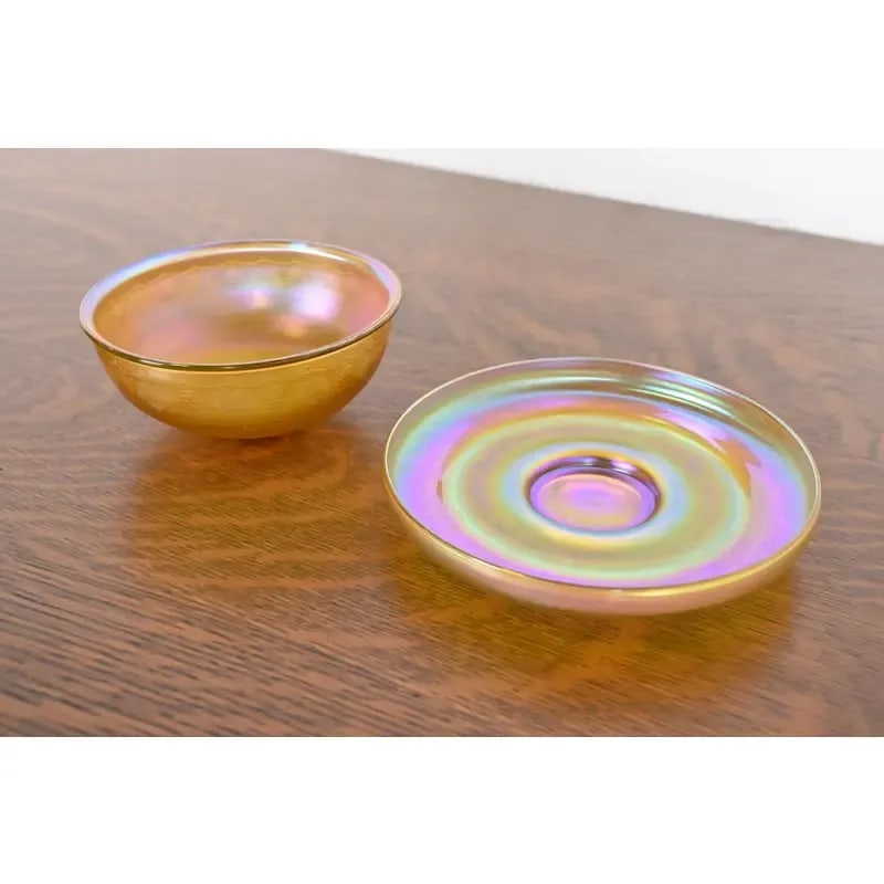 Louis Comfort Tiffany Favrile Iridescent Art Glass Bowl and Underplate With Intaglio Grapevine Motif - 5