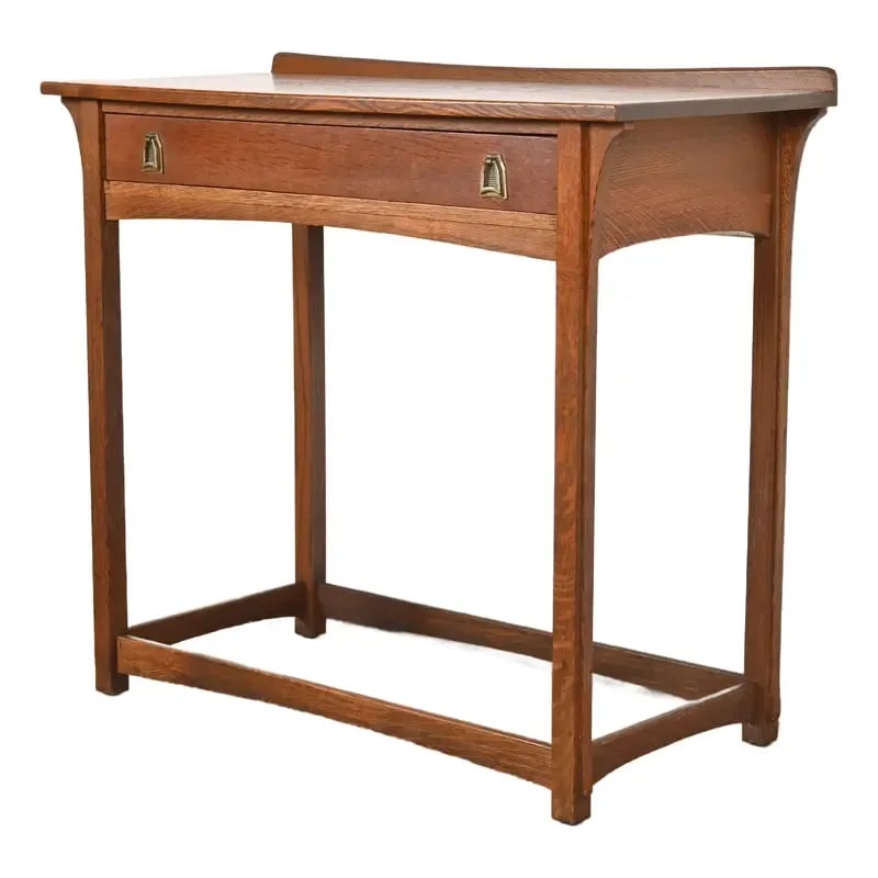 Lifetime Furniture Antique Mission Oak Arts & Crafts Puritan Buffet Server or Console Table: An exceptional antique Mission or Arts & Crafts Puritan sideboard, buffet server, or console table By Lifetime Furniture USA, Circa 1900 Gorgeous quarter sawn tiger oak, with original hammered copper 