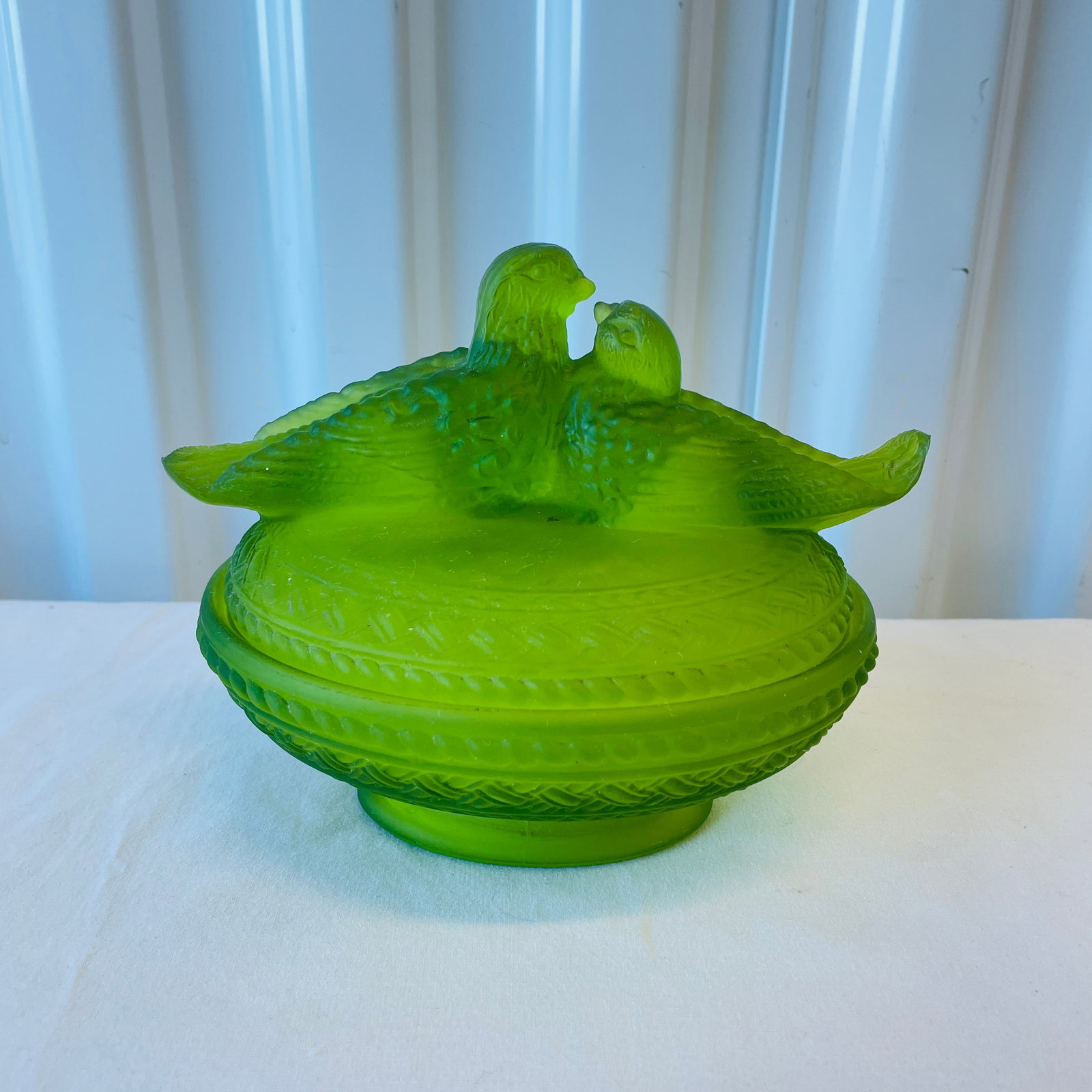 Westmoreland Frosted Satin Green Glass 'Doves on Nest'/ Love Birds Covered Candy/Compote Dish (1 of 13)