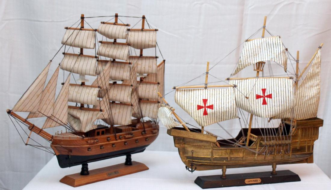 2 wdn sailing ship models -- Mayflower and Santa Maria;: 2 wdn sailing ship models -- Mayflower and Santa Maria; average 18.5" x 17.5"