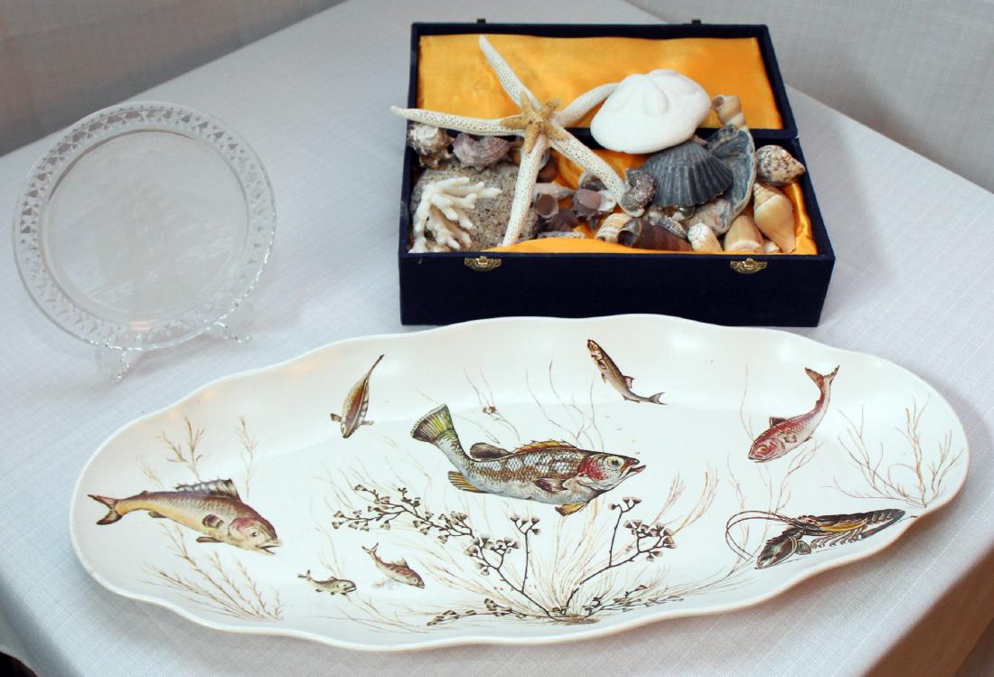 lot asstd seashells 30+; resin fish platter & glass (1 of 1)