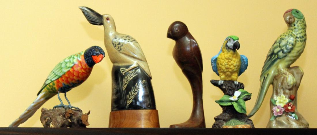 Group of 5 assorted birds, porcelain, cast metal, wood (1 of 1)