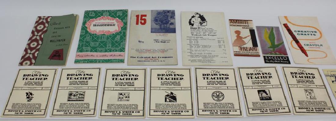 15 assorted original craft booklets -- 2 Crayola, 7 (1 of 3)