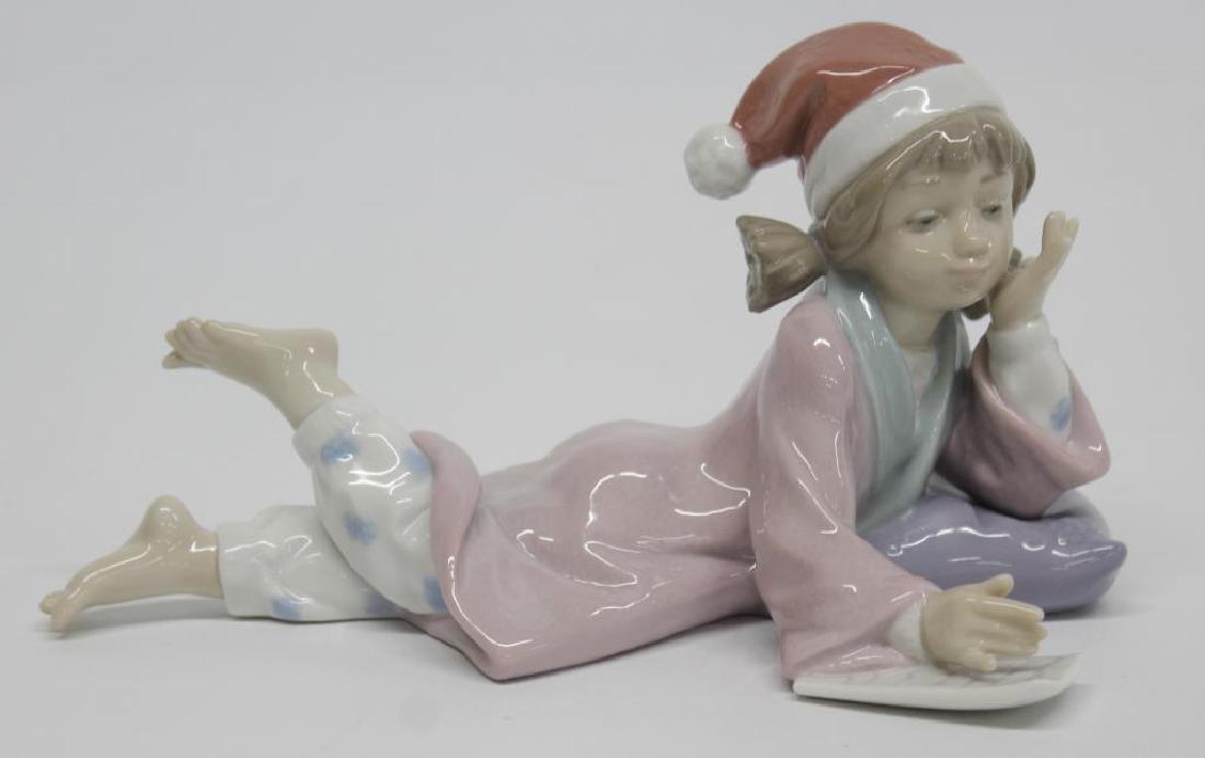 Lladro Figurine "Christmas Wishes" 06194, 8" l, OB (1 of 1)