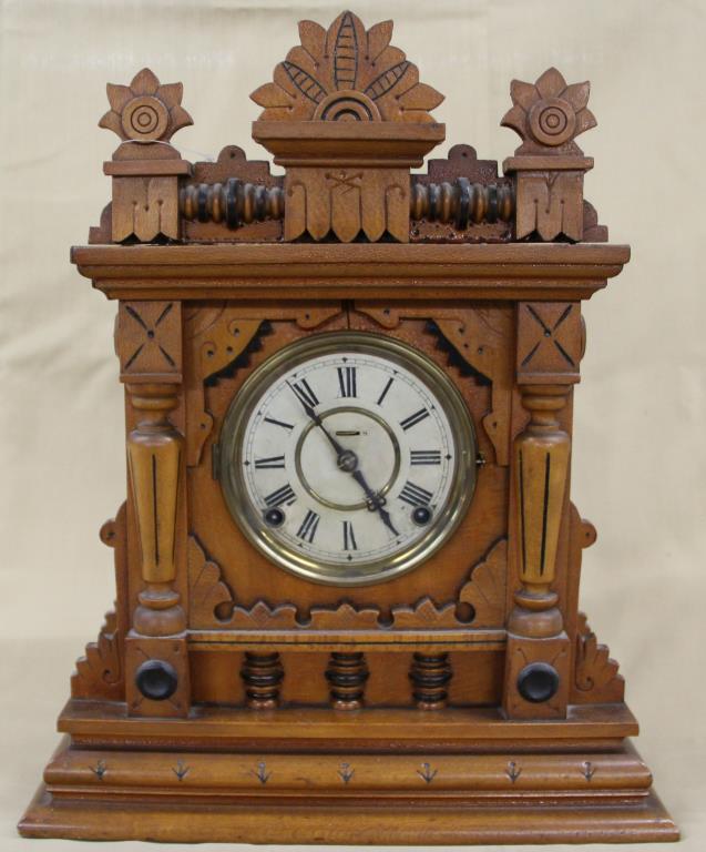 ornate "Thistle" E. Inghraham Co. (1 of 2)