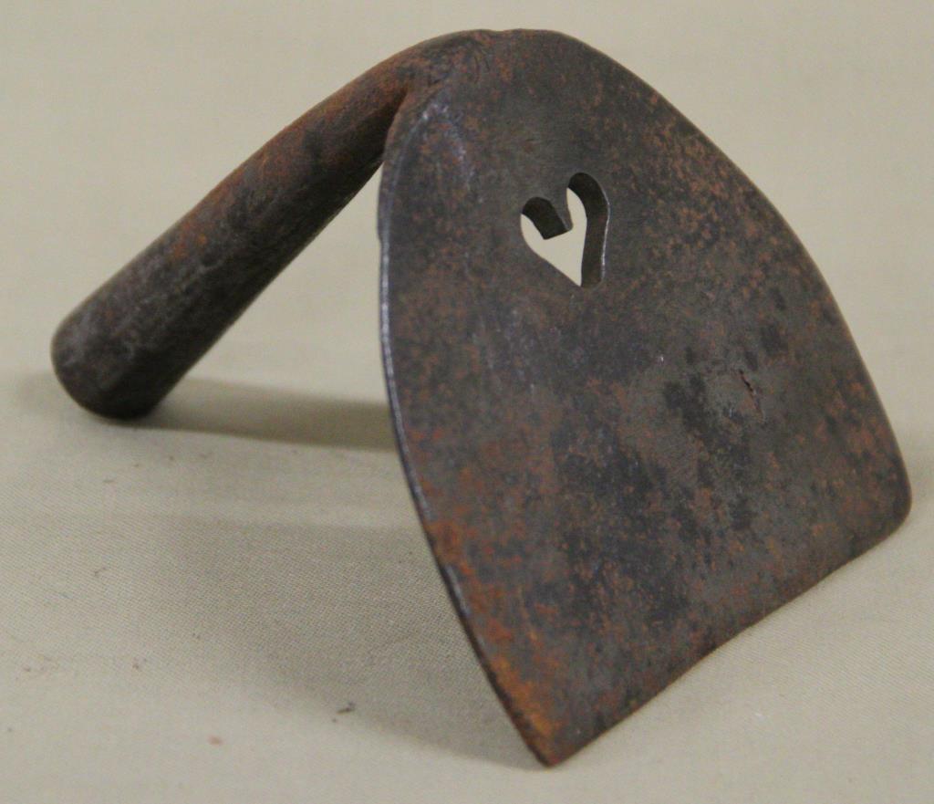 wrought iron dough scraper with heart cut out (1 of 1)