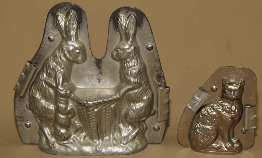 Double rabbits with basket chocolate mold, 6.25"h (1 of 5)