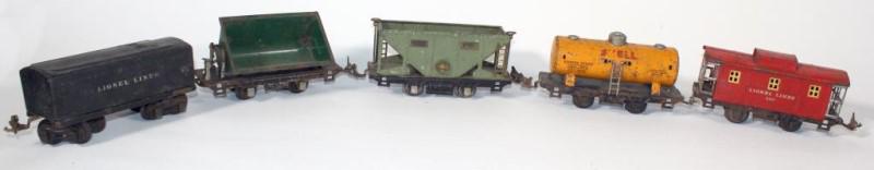 Lionel tinplate freight cars: 803 Hopper,: Lionel tinplate freight cars: 803 Hopper, 804 Tanker, 807 Caboose, side dump car; 1689T Tender