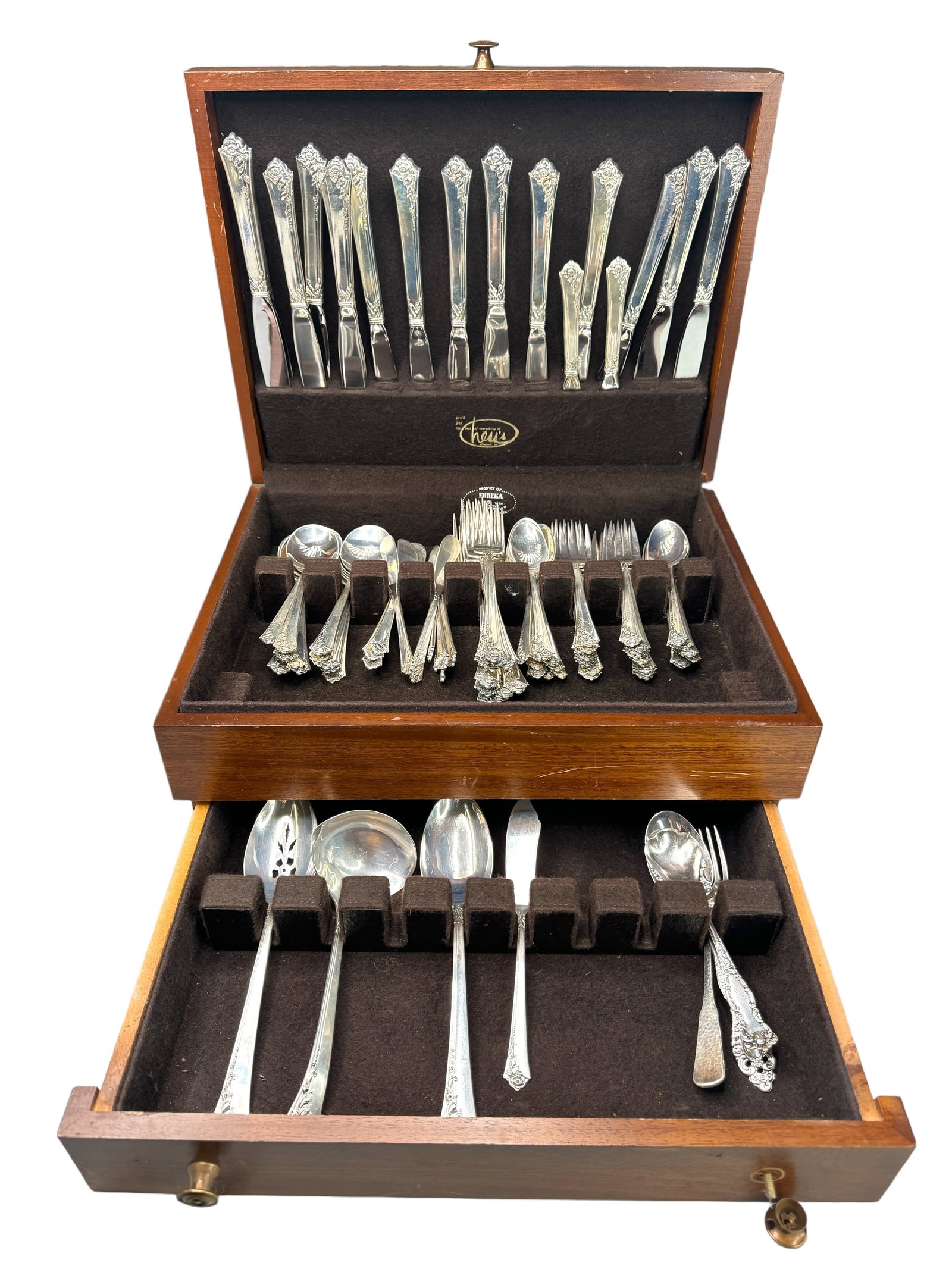HUGE Set Heirloom STERLING By Oneida Flatware: Boxed set of Heirloom sterling by Oneida includes: 15 Stainless and sterling handled 8.75 inch dinner knives, and two 6 inch Jelly knives. 12 sterling butter knives are 5.5 inches. 12 sterling dinner 