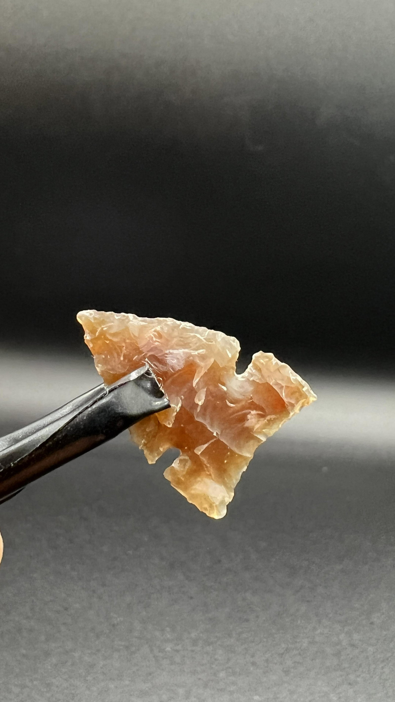1 1/4" Gem Point Made of Knife River Flint from a Mandan Site in North Dakota: 1 1/4" Gem Point Made of Knife River Flint from a Mandan Site in North Dakota