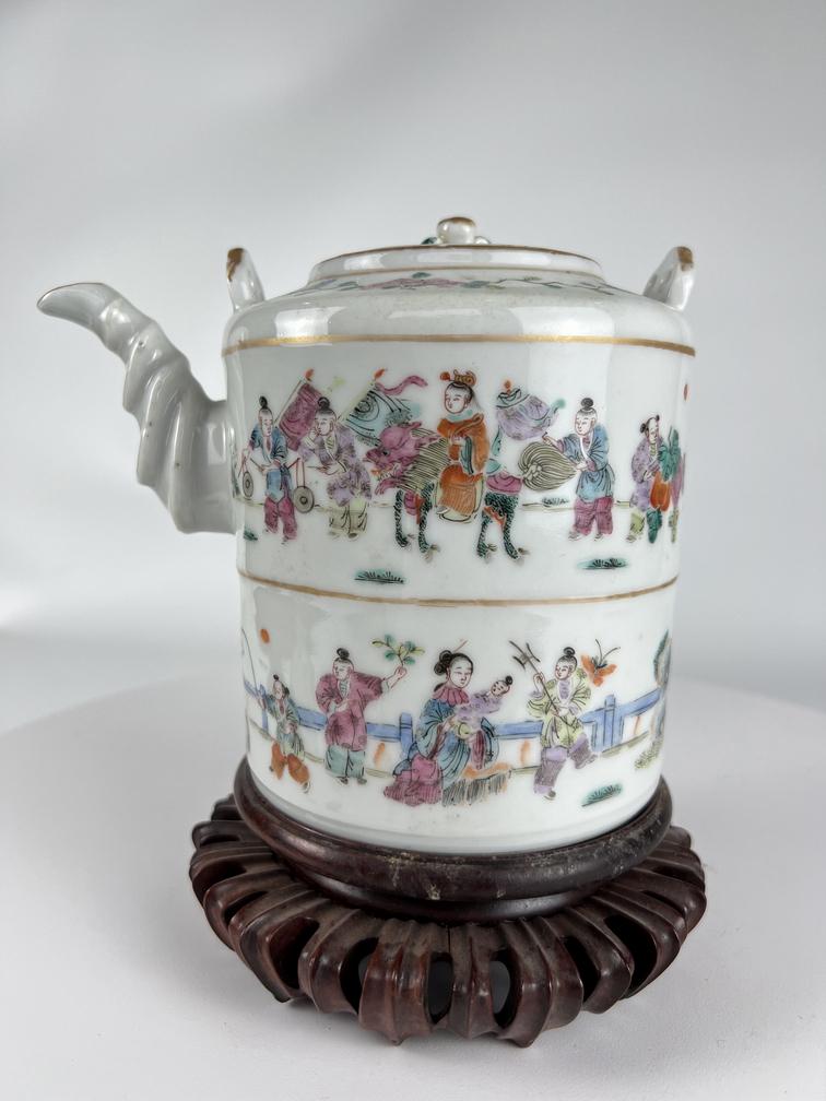 A large famille rose teapot with painted mark, Qing Dynasty Pr. (1 of 14)