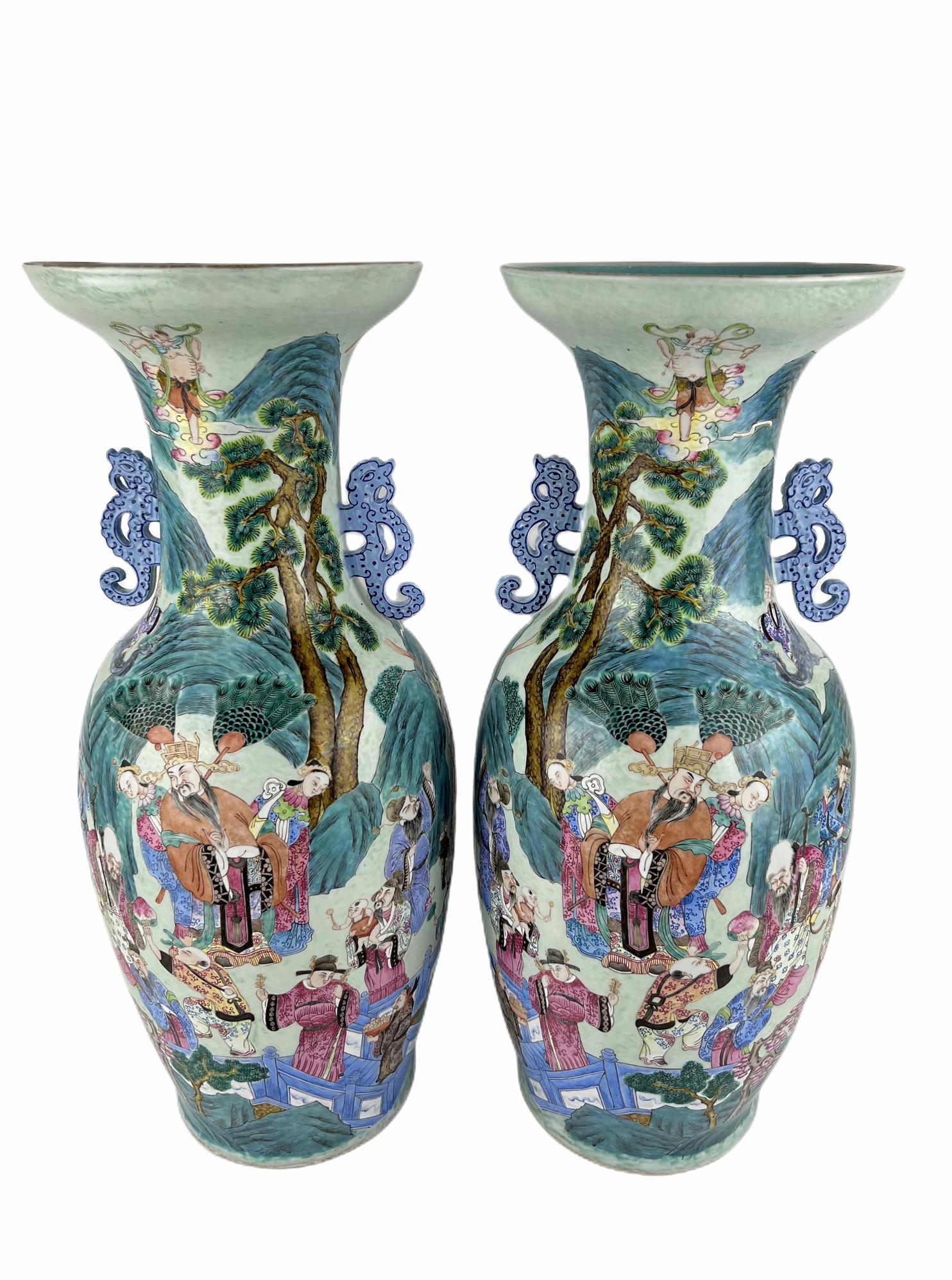 A pair of extraordinary large vases with double ears, Qing Dynasty Pr. (1 of 20)