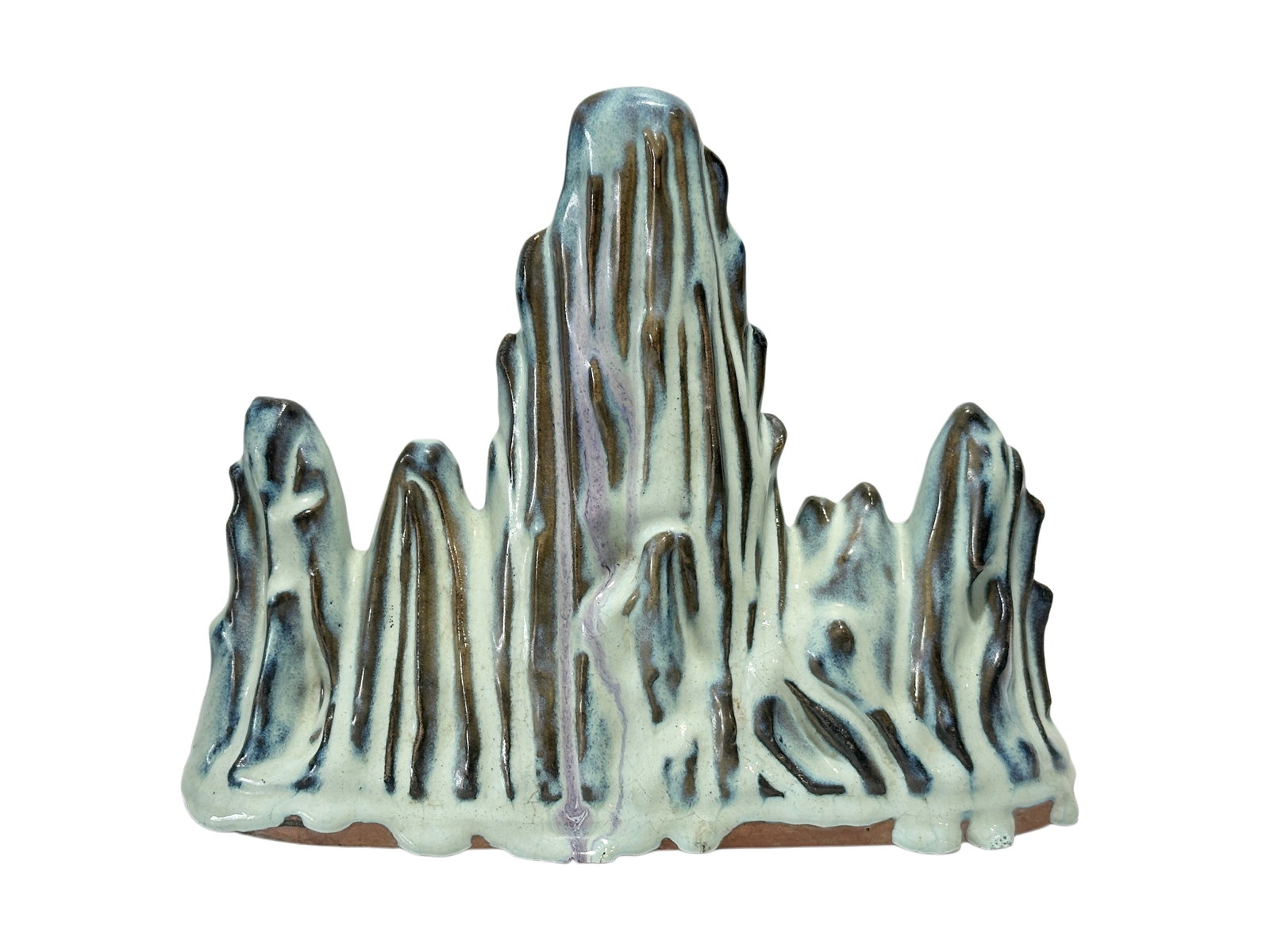 A Chinese Mountain shape Brush Holder, Ming Dynasty Pr. or earlier.: Size:(Height25cm, Length31cm) Shipping:EU\HK\USA Ondoor shipping estimation:105EUR Condition:(Good Condition, No Hairlines, No Cracks, No Repairment Checked by UV&Strong Light, Age Traces) Terms:(It i