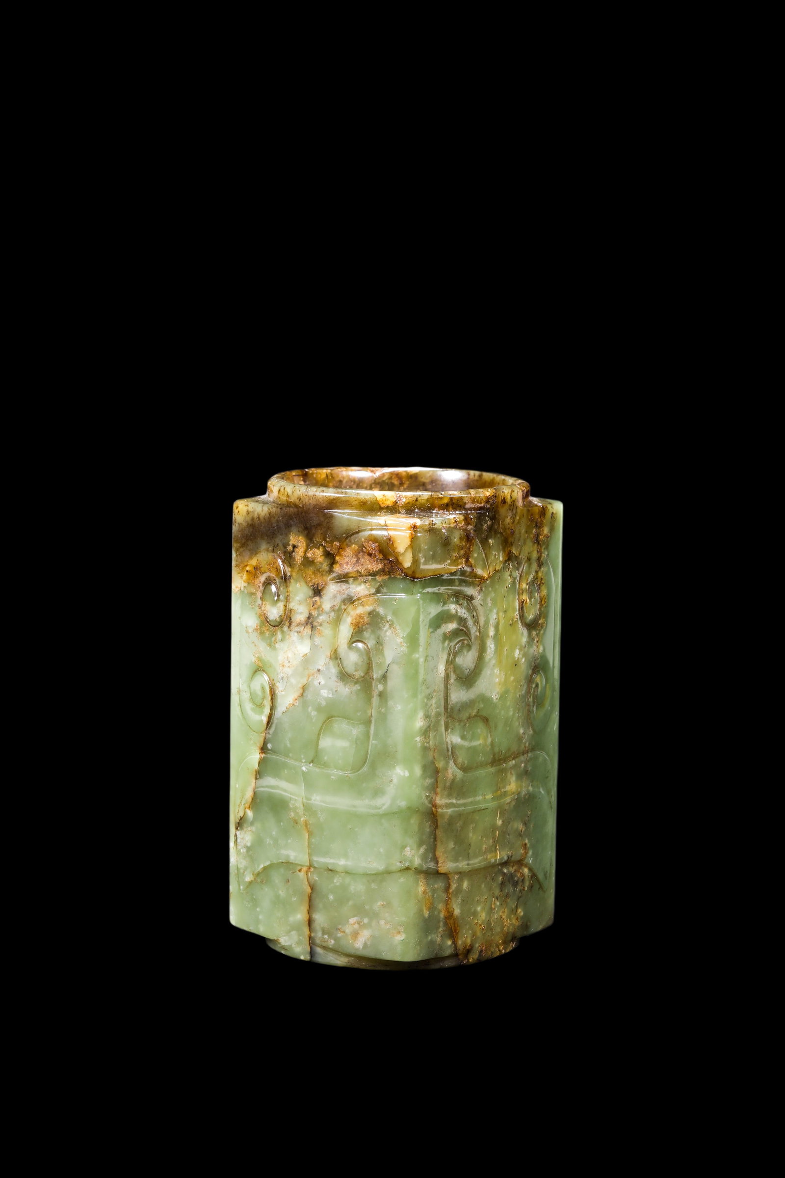 A Mottled Dark Green Jade Cong, Shang, Circa 13th?C11th C BC Pr.: Size:(Height11.3cm ) Shipping:EU\HK\USA Ondoor shipping estimation:75EUR Condition:(Good Condition, No Repairment Checked by UV&Strong Light, Age Traces) Terms:(It is the Buyer's responsibility to ins