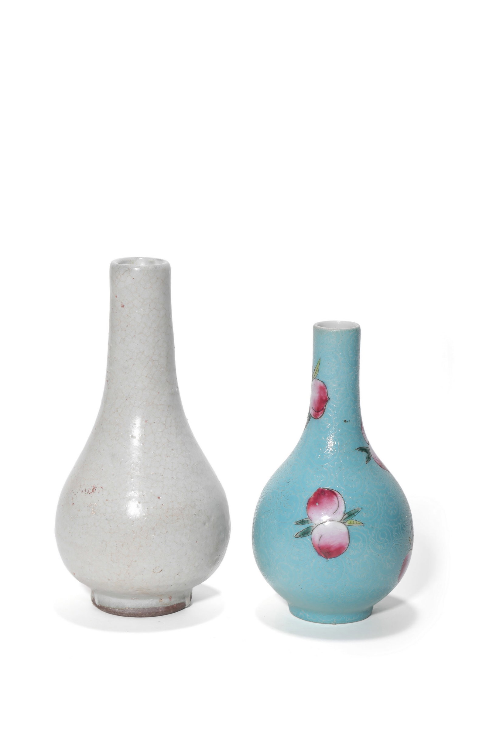 A Pair of Porcelain Yuhuchun Vases, 18th?C19th C Pr.: Size:(Mouth Diameter 16.56cm Mouth Diameter 14.5cm) Shipping:EU\HK\USA Ondoor shipping estimation:85EUR Condition:(Good Condition, No Hairlines, No Cracks, No Repairment Checked by UV&Strong Light,