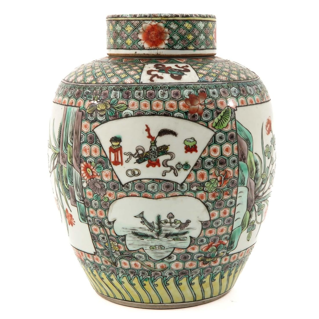 A famille verte jar with cover: Size:(25 cm. tall) Shipping:EU\HK\USA Ondoor shipping estimation:125EUR Condition:(Good Condition, No Repairment Checked by UV&Strong Light, Age Traces) Terms:(It is the Buyer's responsibility to insp