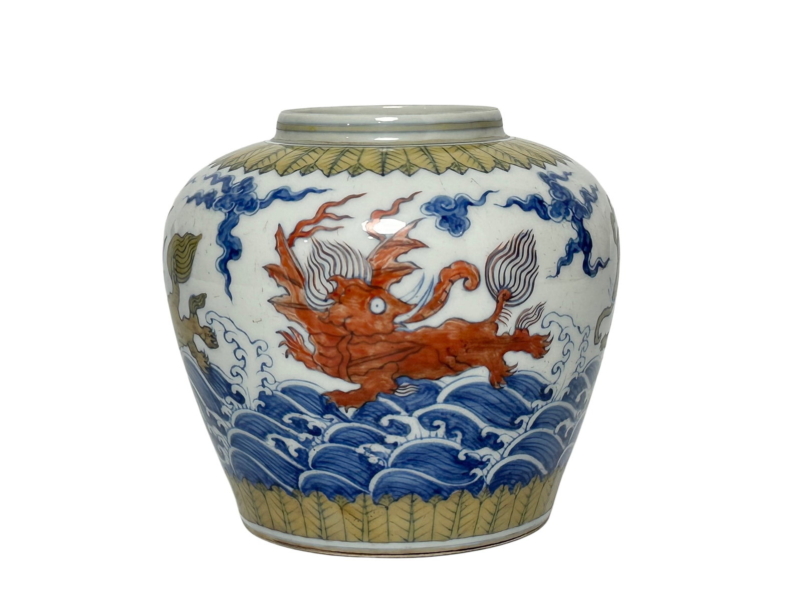 Blue-and-white doucai jar with scription mark, Ming Dynasty Pr. (1 of 8)