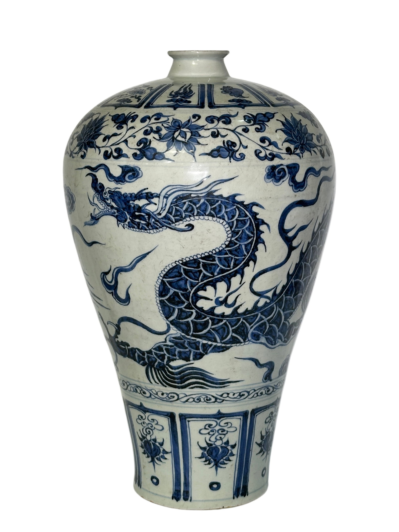 A Chinese blue-and-white plum vase, Ming Dynasty Pr.: Size:(Height43cm, Mouth Diameter5.8cm) Shipping:EU\HK\USA Ondoor shipping estimation:135EUR Condition:(Good Condition, No Hairlines, No Cracks, No Repairment Checked by UV&Strong Light, Age Traces) Te
