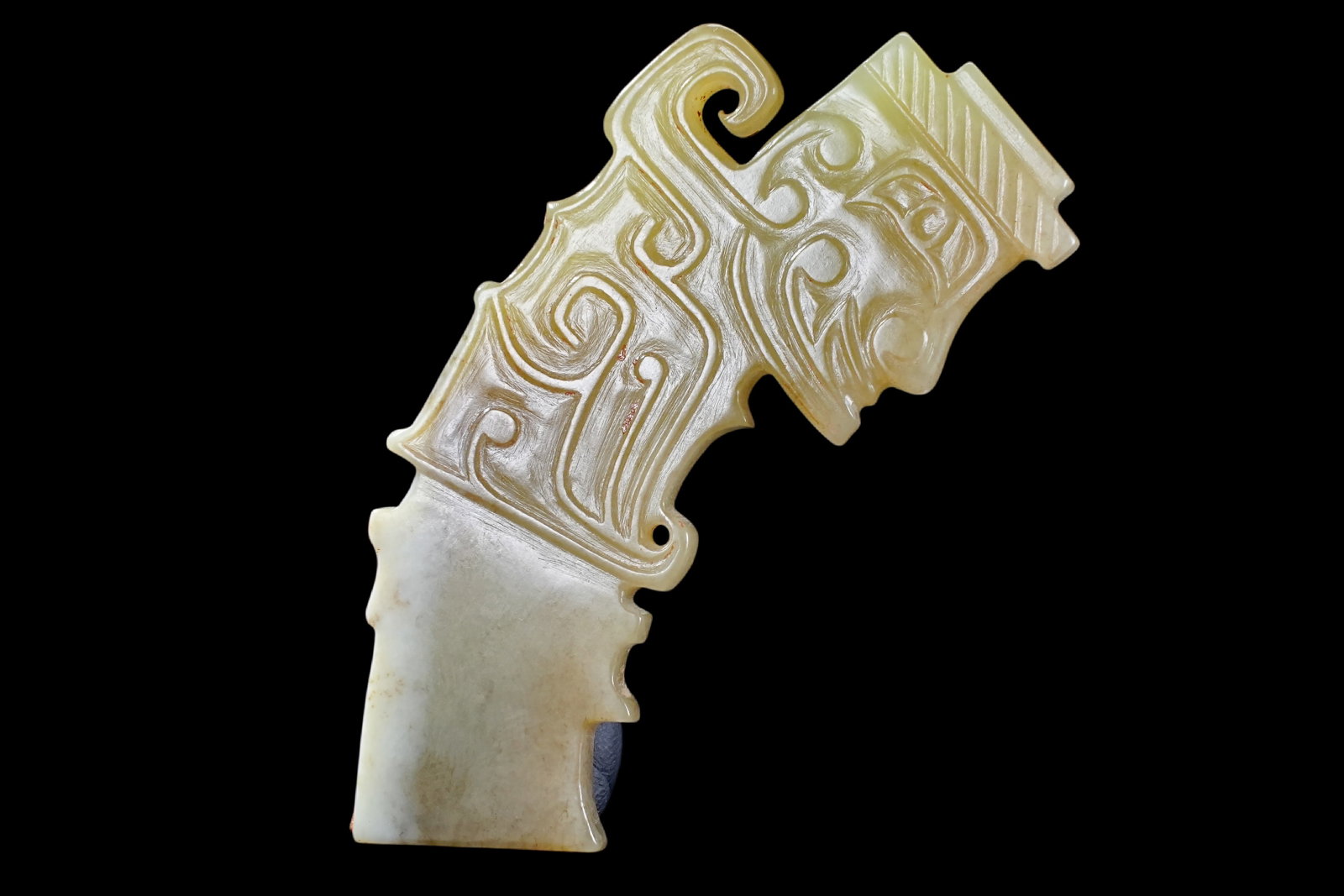 A Jade ornament, 2th- 12th Pr.: Size:(Length6.8cm, Width3cm, Depth0.5cm) Shipping:EU\HK\USA Ondoor shipping estimation:75EUR Condition:(Good Condition, No Repairment Checked by UV&Strong Light, Age Traces) Terms:(It is the Buyer's r
