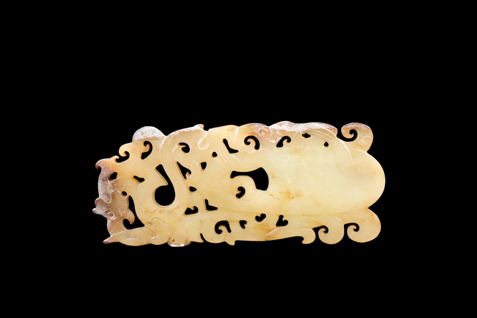 A Pale Yellow Jade Openwork Dragon Phoenix Plaque, Han, Circa 2nd C BC?C2nd C AD Pr.: Size:(Length 8.4cm ) Shipping:EU\HK\USA Ondoor shipping estimation:75EUR Condition:(Good Condition, No Repairment Checked by UV&Strong Light, Age Traces) Terms:(It is the Buyer's responsibility to ins