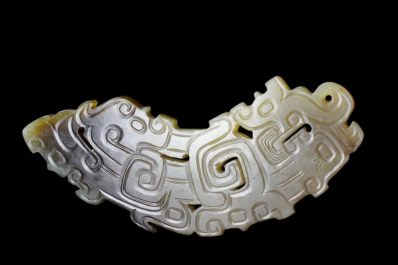 A Jade ornament, 2th- 12th Pr.: Size:(Length7.9cm, Width2.8cm, Depth0.53cm) Shipping:EU\HK\USA Ondoor shipping estimation:75EUR Condition:(Good Condition, No Repairment Checked by UV&Strong Light, Age Traces) Terms:(It is the Buyer'