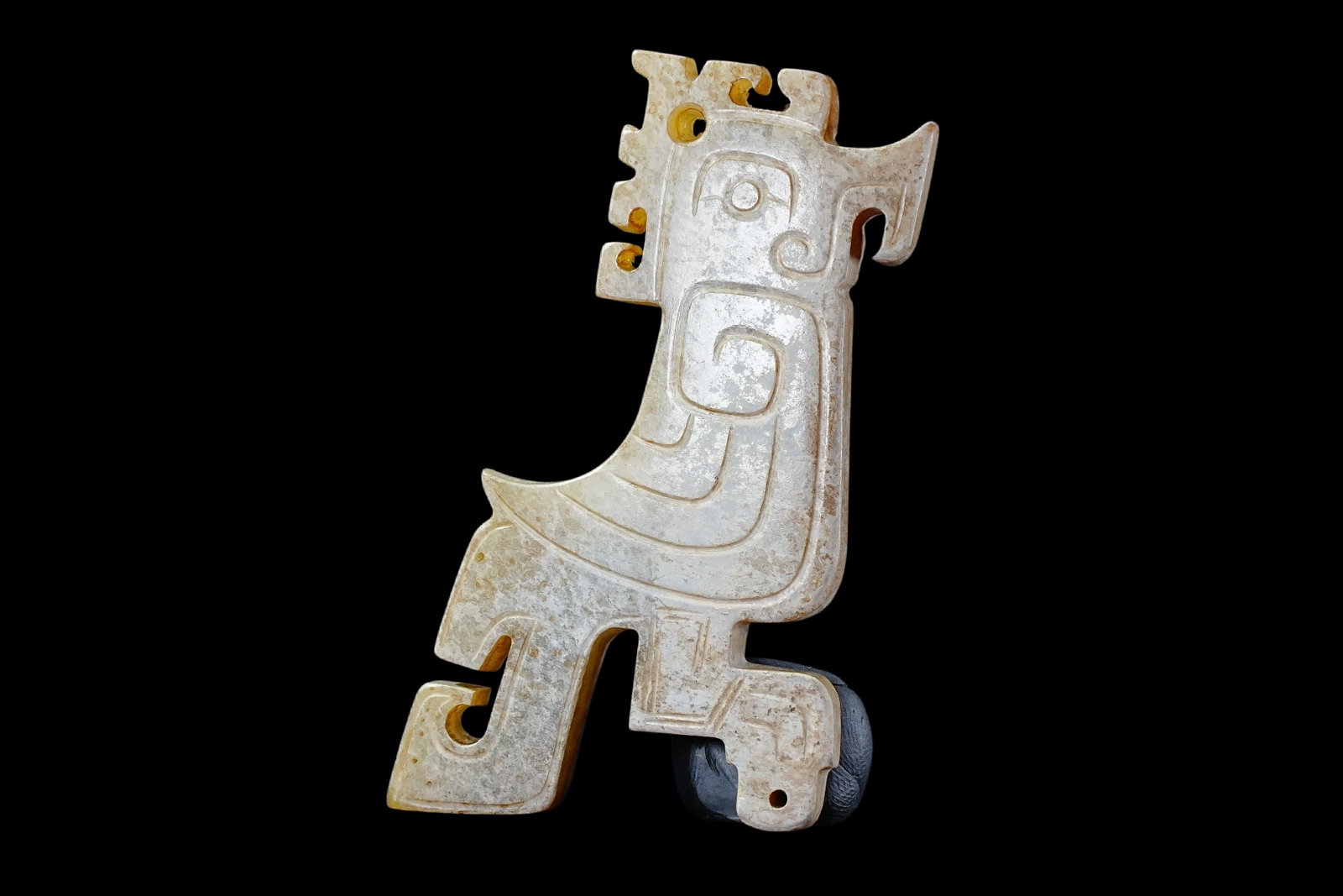 A Jade ornament, 2th- 12th Pr.: Size:(Length7cm, Width4.1cm, Depth0.53cm) Shipping:EU\HK\USA Ondoor shipping estimation:75EUR Condition:(Good Condition, No Repairment Checked by UV&Strong Light, Age Traces) Terms:(It is the Buyer's 