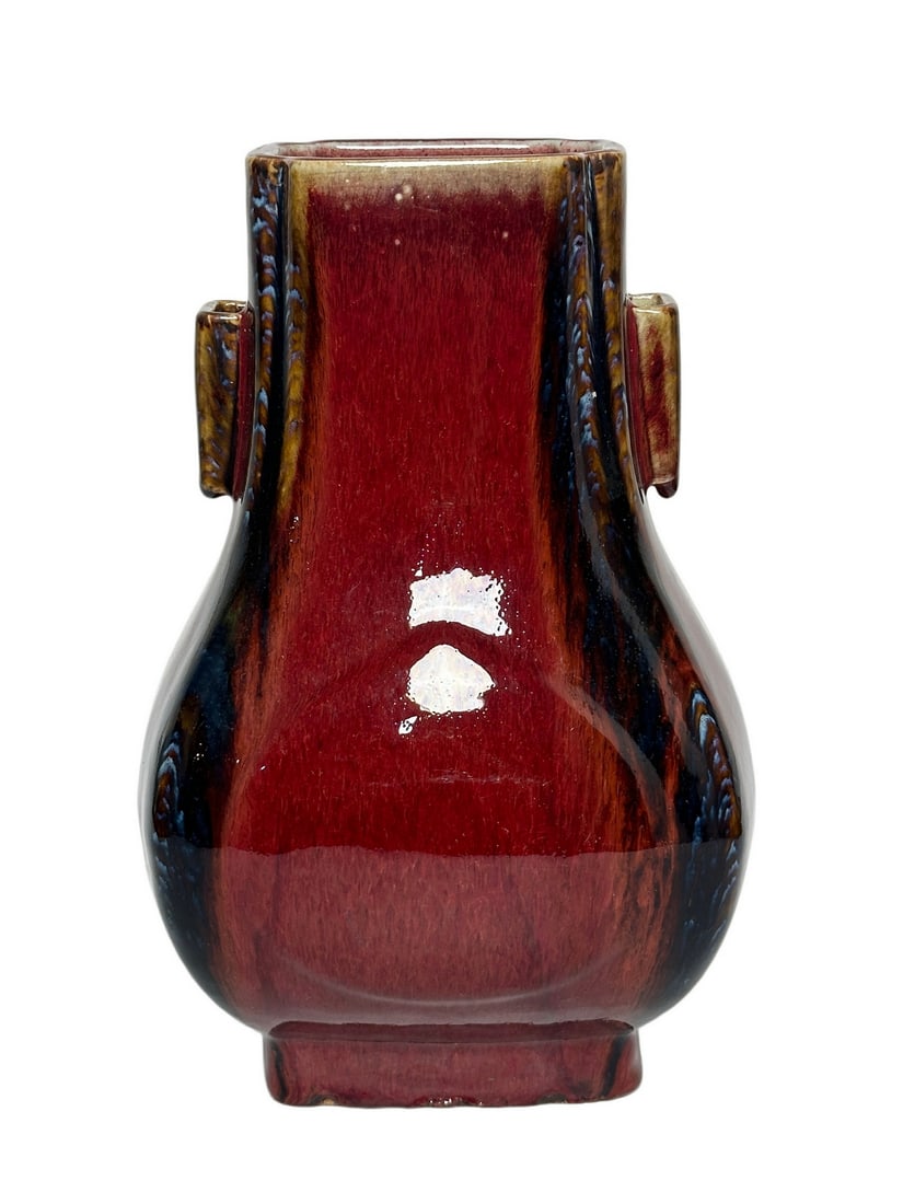 A Chinese vase with Kiln-transformed glaze, Qing Dynasty Pr.: Size:(Height31cm, Mouth Diameter11.8cm) Shipping:EU\HK\USA Ondoor shipping estimation:115EUR Condition:(Good Condition, No Hairlines, No Cracks, No Repairment Checked by UV&Strong Light, Age Traces) T