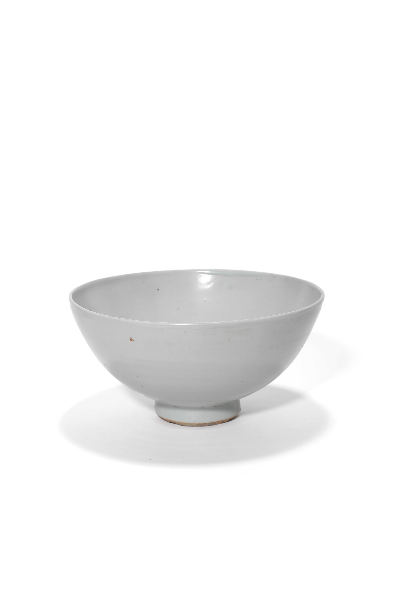 A White Glaze Porcelain Bowl, 14th?C17th C Pr. (1 of 3)