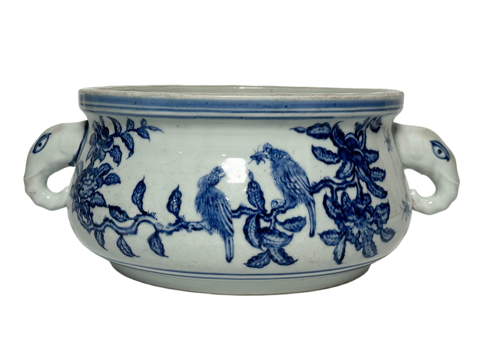Blue-and-white flower-and-bird elephant-eared censor, Kang Xi Pr.: Size:(Height12.6cm, Mouth Diameter22.5cm) Shipping:EU\HK\USA Ondoor shipping estimation:115EUR Condition:(Good Condition, No Hairlines, No Cracks, No Repairment Checked by UV&Strong Light, Age Traces)