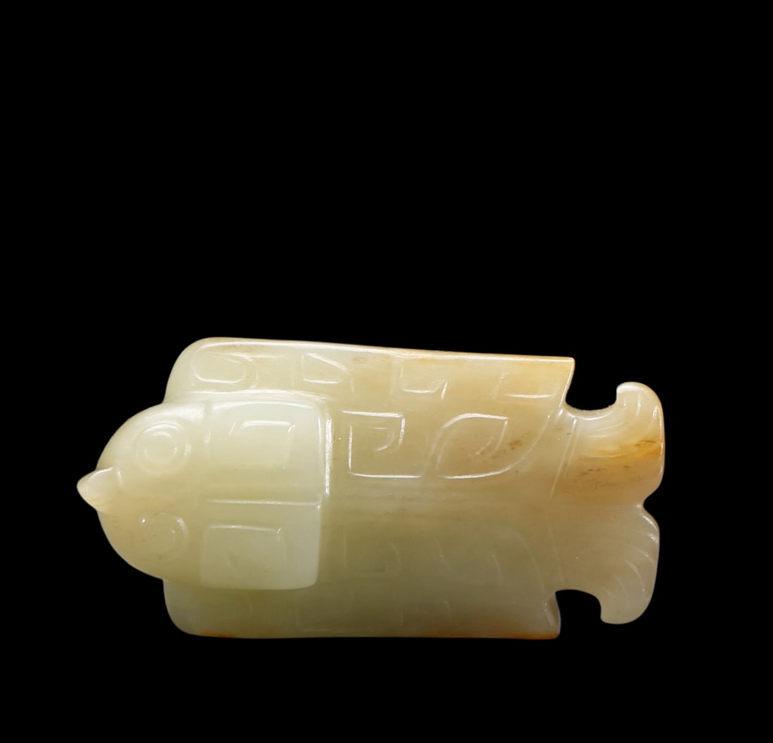 A Pale Celadon Jade Owl Carving, Late Shang, Circa 12th?C11th C BC Pr.: Size:(Height1.5cm,Width4.5cm) Shipping:EU\HK\USA Ondoor shipping estimation:75EUR Condition:(Good Condition, No Repairment Checked by UV&Strong Light, Age Traces) Terms:(It is the Buyer's responsibili