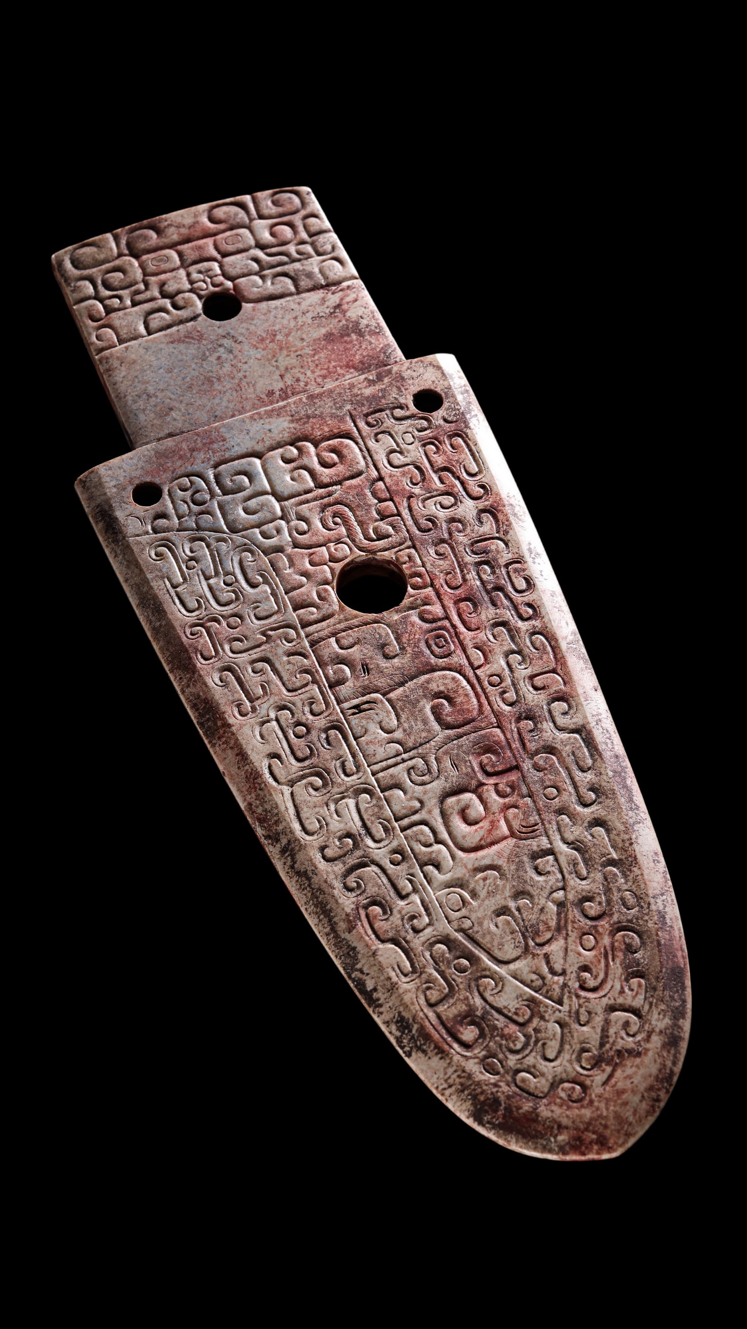 A Calcified Brown Jade Carved Gui Pendant, Shang, Circa 13th?C11th C BC Pr.: Size:(Width8.5cm Length 14.5cm) Shipping:EU\HK\USA Ondoor shipping estimation:75EUR Condition:(Good Condition, No Repairment Checked by UV&Strong Light, Age Traces) Terms:(It is the Buyer's responsibi