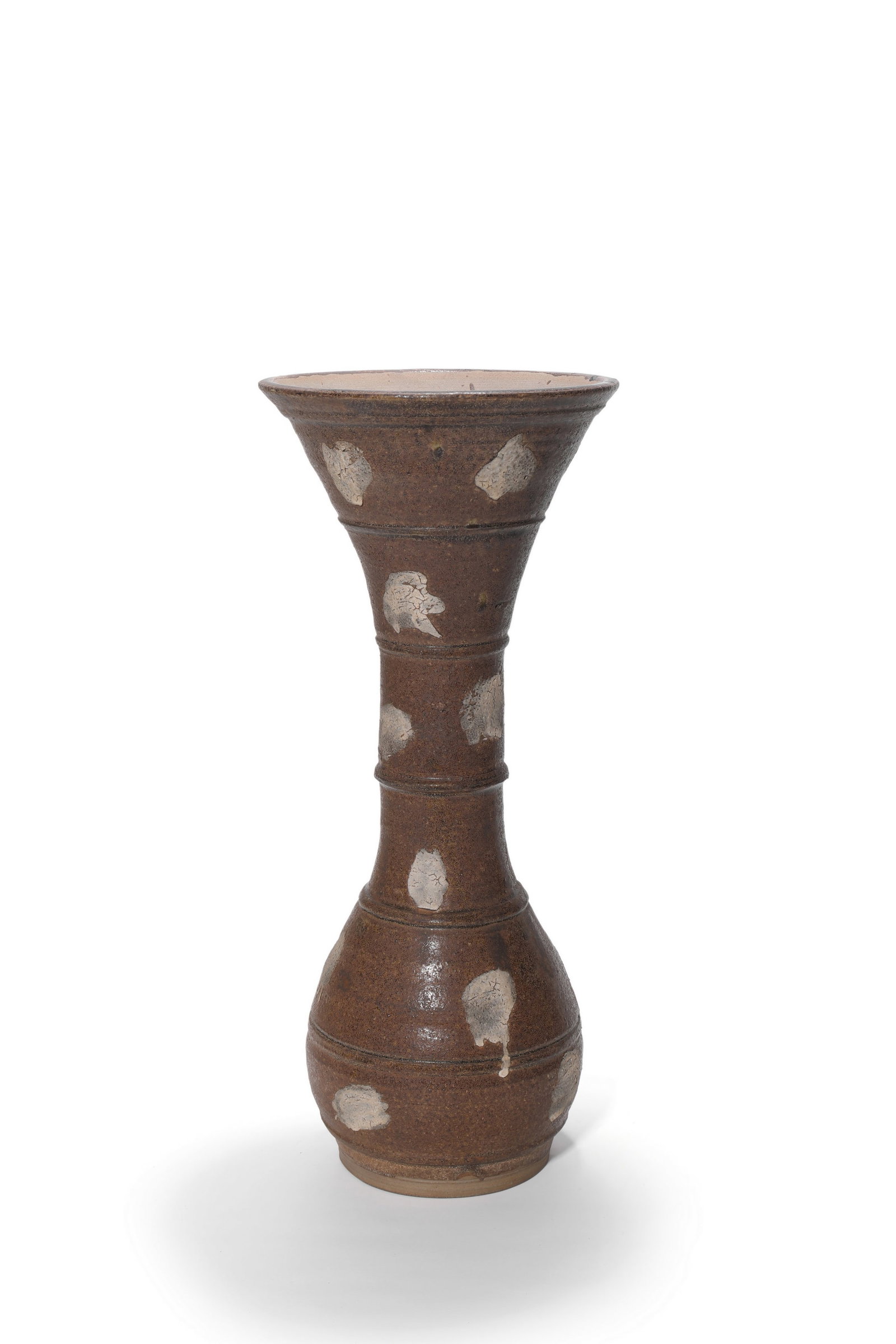 A Brown Glaze Splashed Gu Vase, 12th?C13th C Pr.: Size:(Height 39cm) Shipping:EU\HK\USA Ondoor shipping estimation:85EUR Condition:(Good Condition, No Hairlines, No Cracks, No Repairment Checked by UV&Strong Light, Age Traces) Terms:(It is the Buyer'