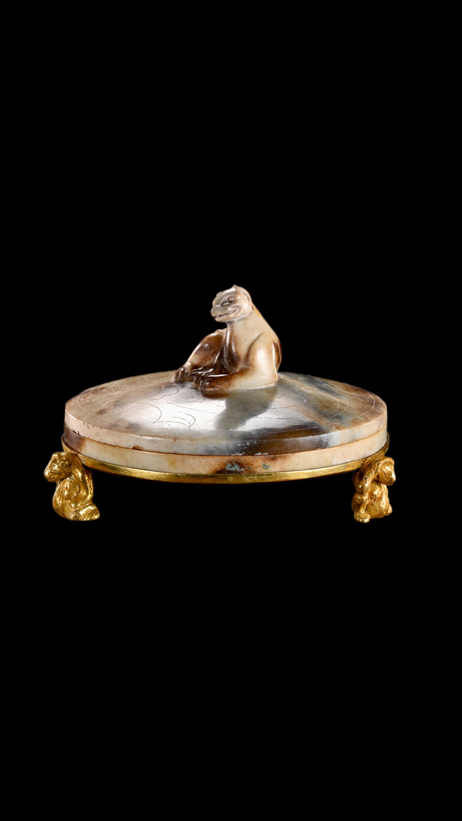 A Chinese Ancient Jade Covered Box with Bear Knop and Gilt?Bronze Tripod Feet,: Size:(Width10cm) Shipping:EU\HK\USA Ondoor shipping estimation:110EUR Condition:(Good Condition, No Repairment Checked by UV&Strong Light, Age Traces) Terms:(It is the Buyer's responsibility to inspec