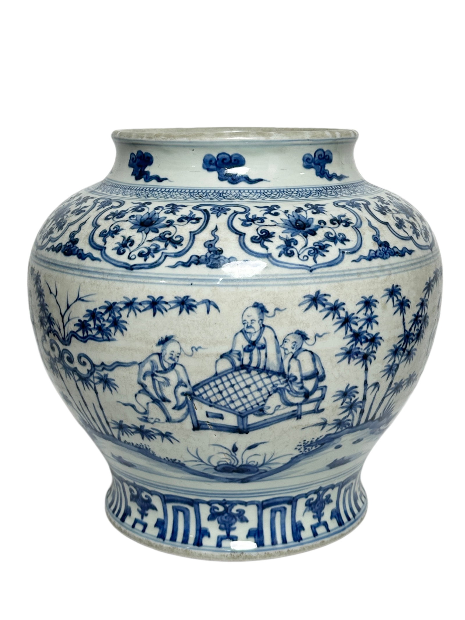 A large Chinese Blue-and-white figure jar, Ming Dynasty Pr.: Size:(Height30.7cm, Mouth Diameter19cm) Shipping:EU\HK\USA Ondoor shipping estimation:135EUR Condition:(Good Condition, No Hairlines, No Cracks, No Repairment Checked by UV&Strong Light, Age Traces) T
