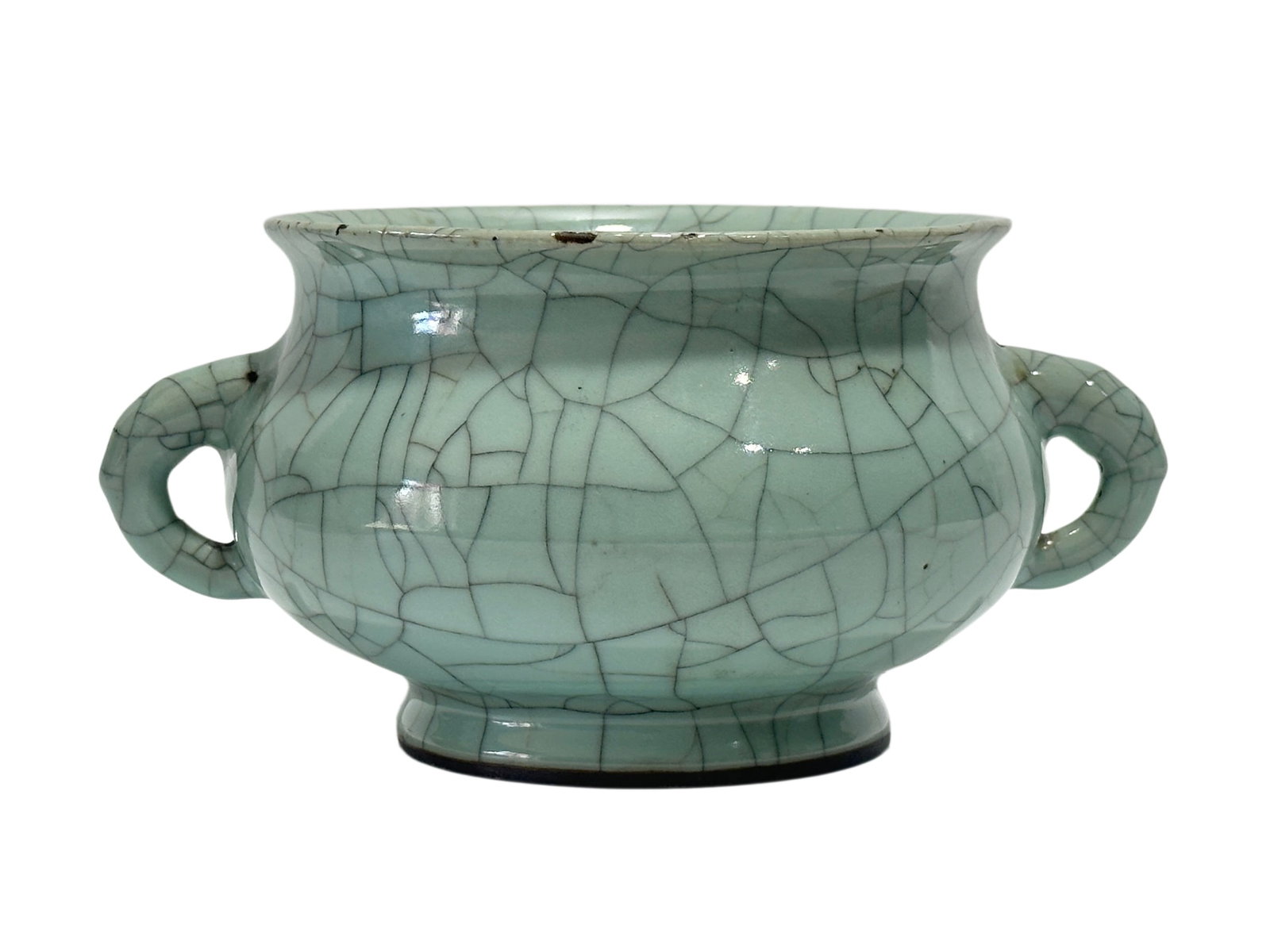 A Chinese Ge-glazed censor with double-elephant-ears, Ming Dynasty Pr.: Size:(Height11cm, Mouth Diameter15.3cm) Shipping:EU\HK\USA Ondoor shipping estimation:115EUR Condition:(Good Condition, No Hairlines, No Cracks, No Repairment Checked by UV&Strong Light, Age Traces) T