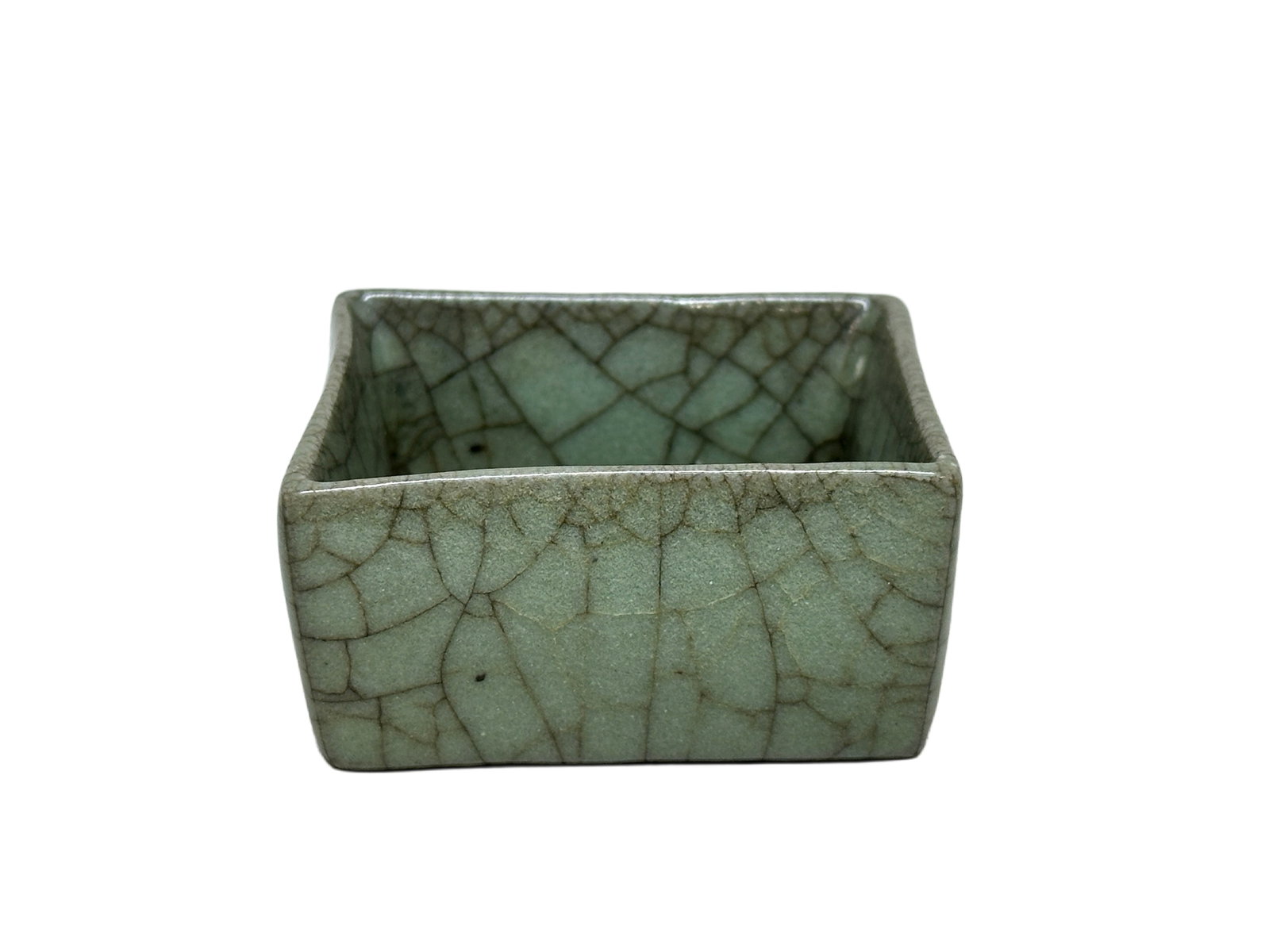 A miniature Chinese Ge glaze water pot, Ming Dynasty Pr. or earlier.: Size:(Height3.2cm, Mouth Diameter6.5cm) Shipping:EU\HK\USA Ondoor shipping estimation:115EUR Condition:(Good Condition, No Hairlines, No Cracks, No Repairment Checked by UV&Strong Light, Age Traces) T