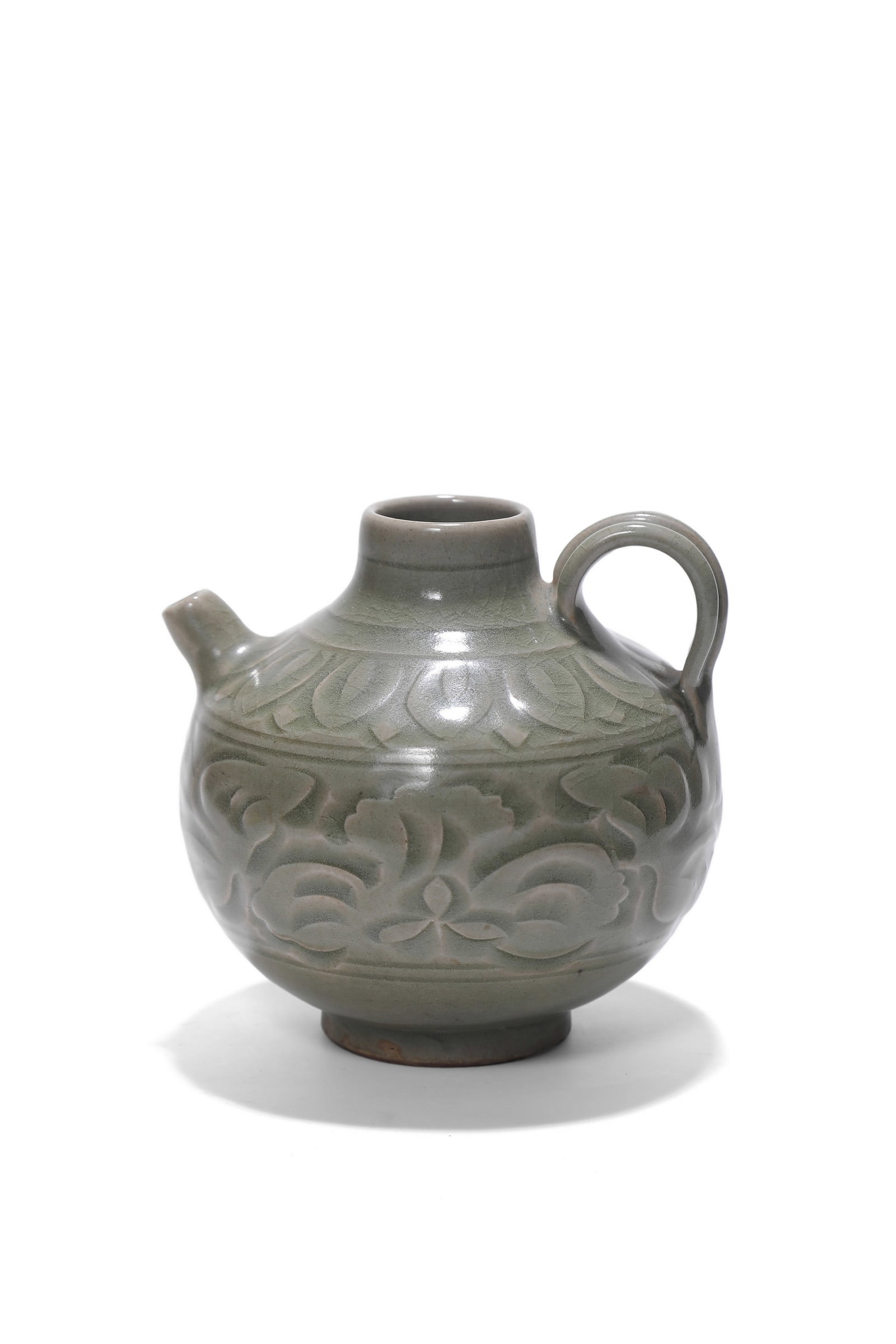 A Chinese Ancient Yaozhou Carved Celadon Ewer,10th?11th century Pr.: Size:(Height12cm; Diameter12cm) Shipping:EU\HK\USA Ondoor shipping estimation:105EUR Condition:(Good Condition, No Hairlines, No Cracks, No Repairment Checked by UV&Strong Light, Age Traces) Terms:(It