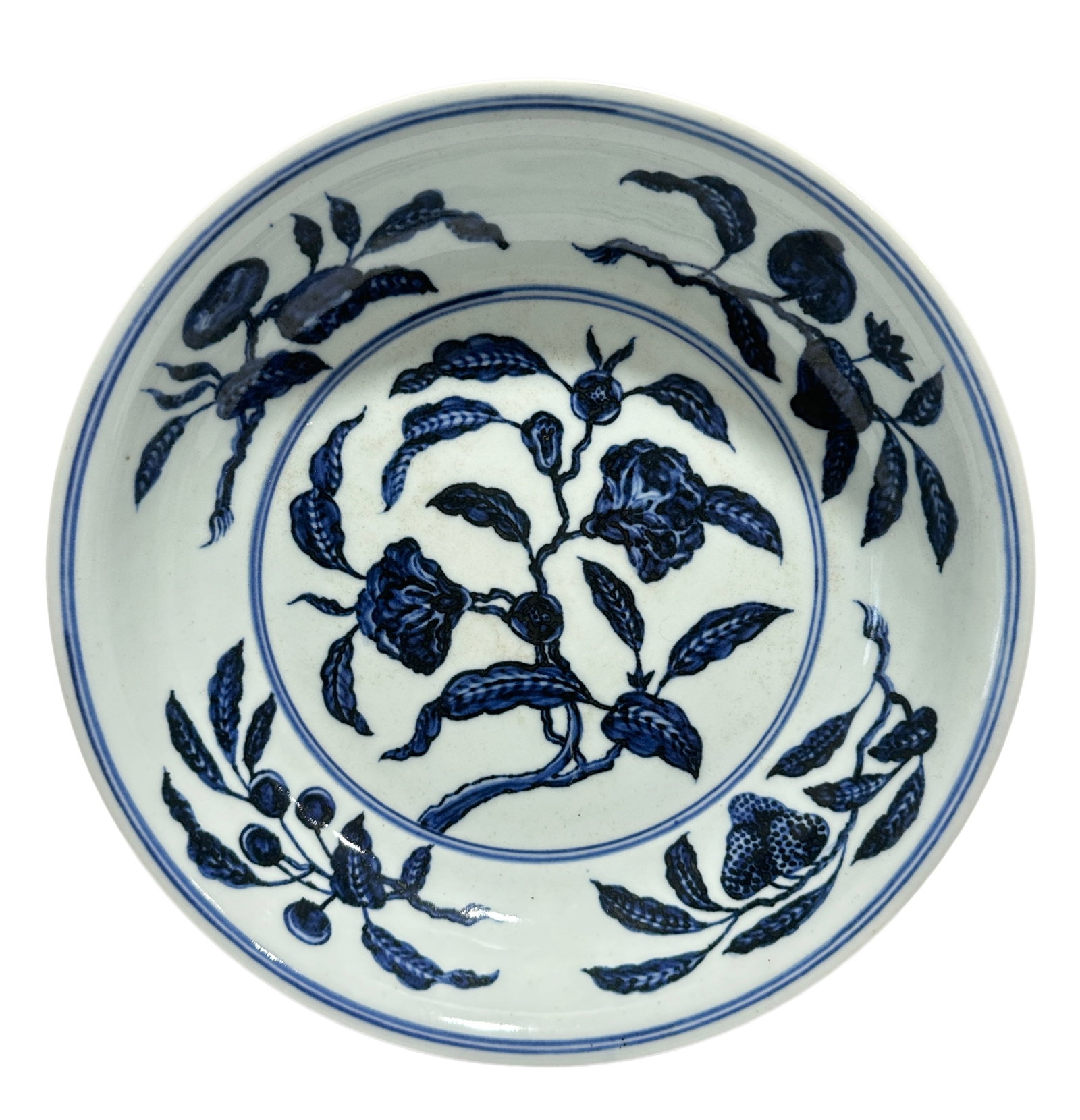 A Chinese Blue&White dish with flowers pattern, Ming Dynasty Pr. (1 of 7)