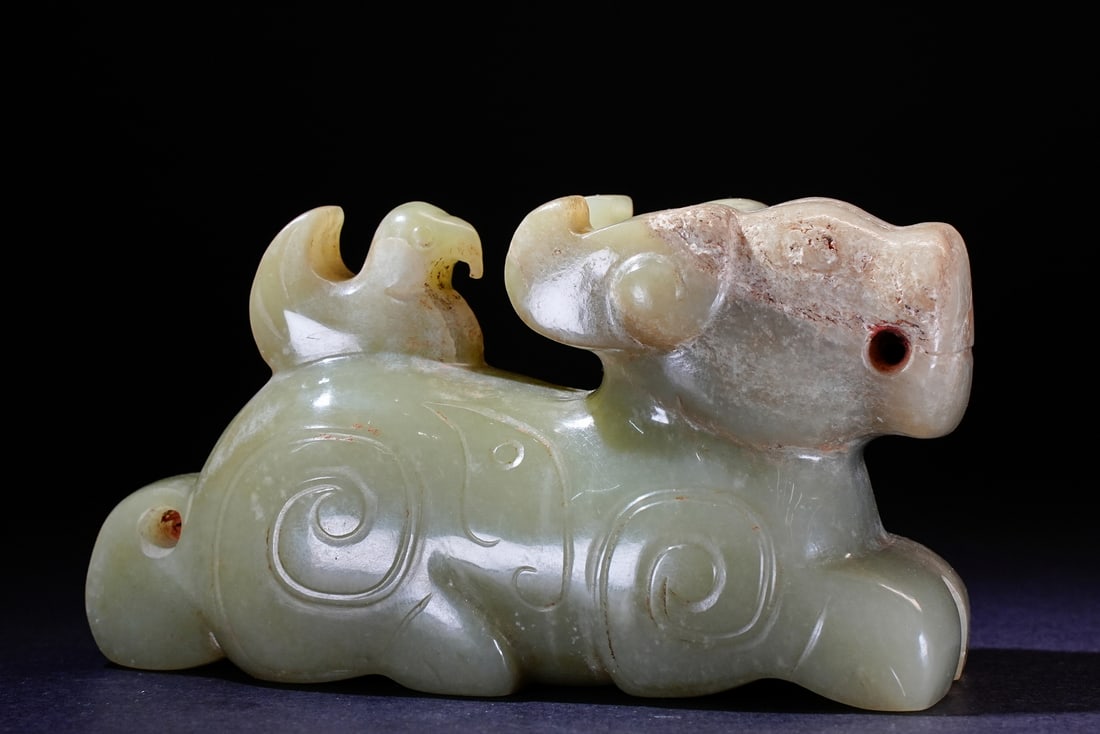 A Chinese jade ornament, 12th Pr.: Size:(Length9.6cm, Width4.2cm, Height4.9cm) Shipping:EU\HK\USA Ondoor shipping estimation:70EUR Condition:(Good Condition, No Repairment Checked by UV&Strong Light, Age Traces) Terms:(It is the