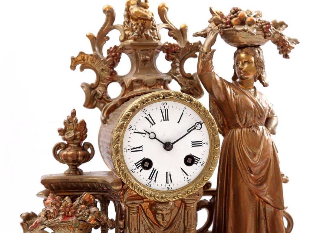 Classic mantel clock - 2