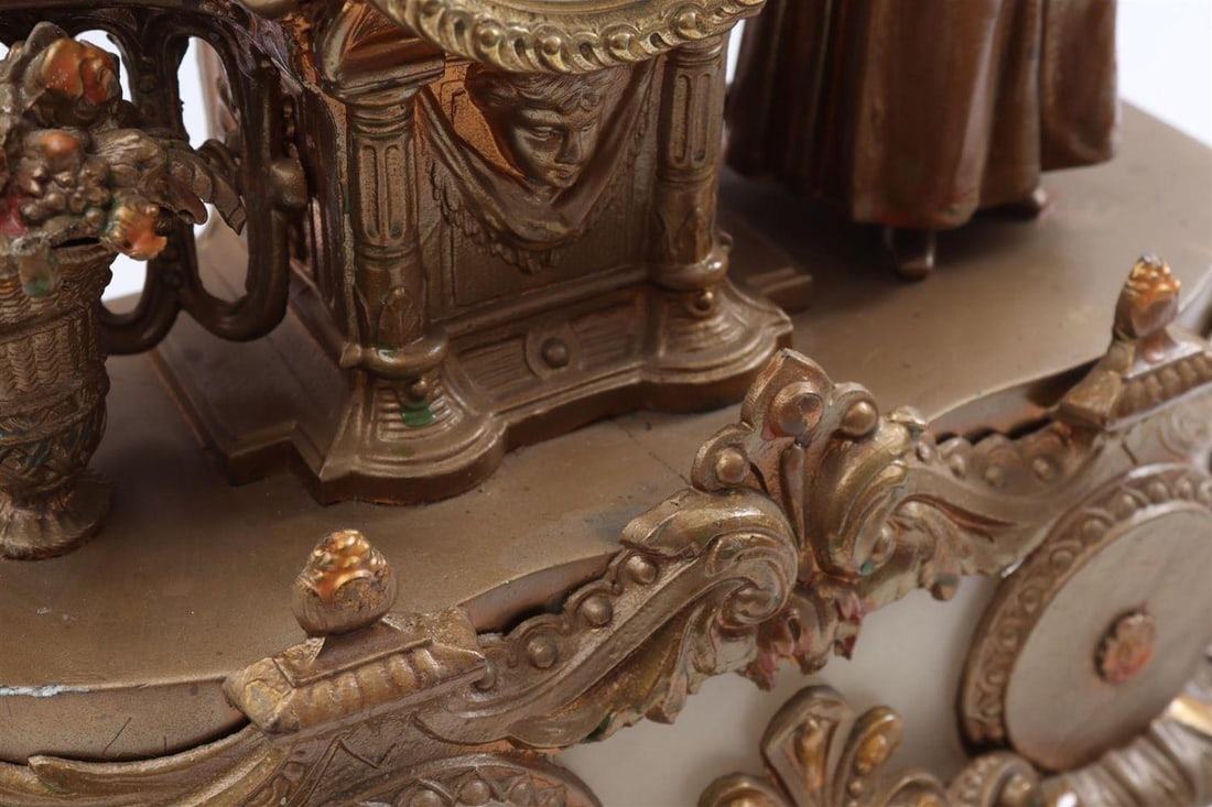 Classic mantel clock - 3