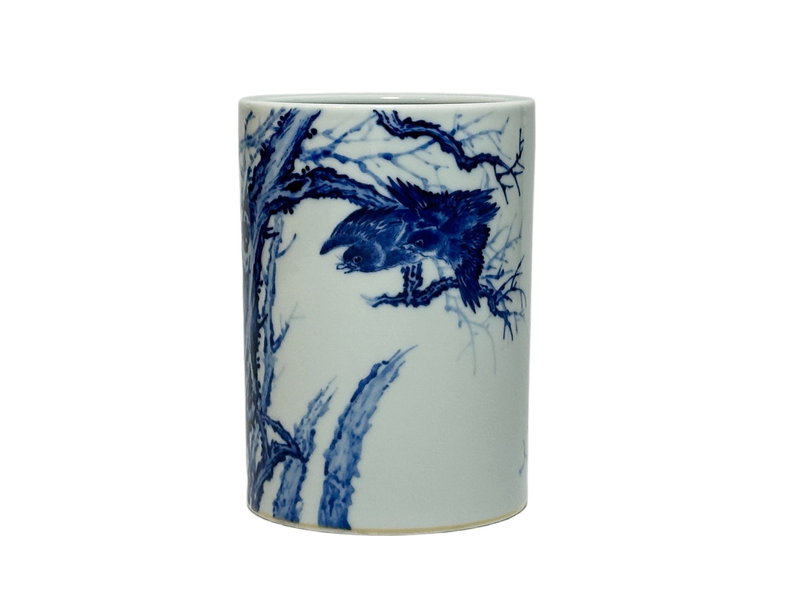 A Chinese Blue and white flower-and-bird brush holder, Republic Pr.: Size:(Height14.3cm, Mouth Diameter10.2cm) Shipping:EU\HK\USA Ondoor shipping estimation:105EUR Condition:(Good Condition, No Hairlines, No Cracks, No Repairment Checked by UV&Strong Light, Age Traces)