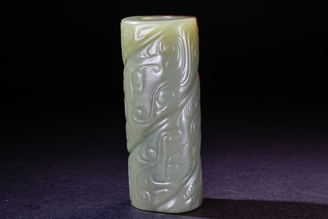 A Chinese jade ornament, 12th Pr.: Size:(Length6.3cm, Width2.5, Depth2.2cm) Shipping:EU\HK\USA Ondoor shipping estimation:70EUR Condition:(Good Condition, No Repairment Checked by UV&Strong Light, Age Traces) Terms:(It is the Buyer's r