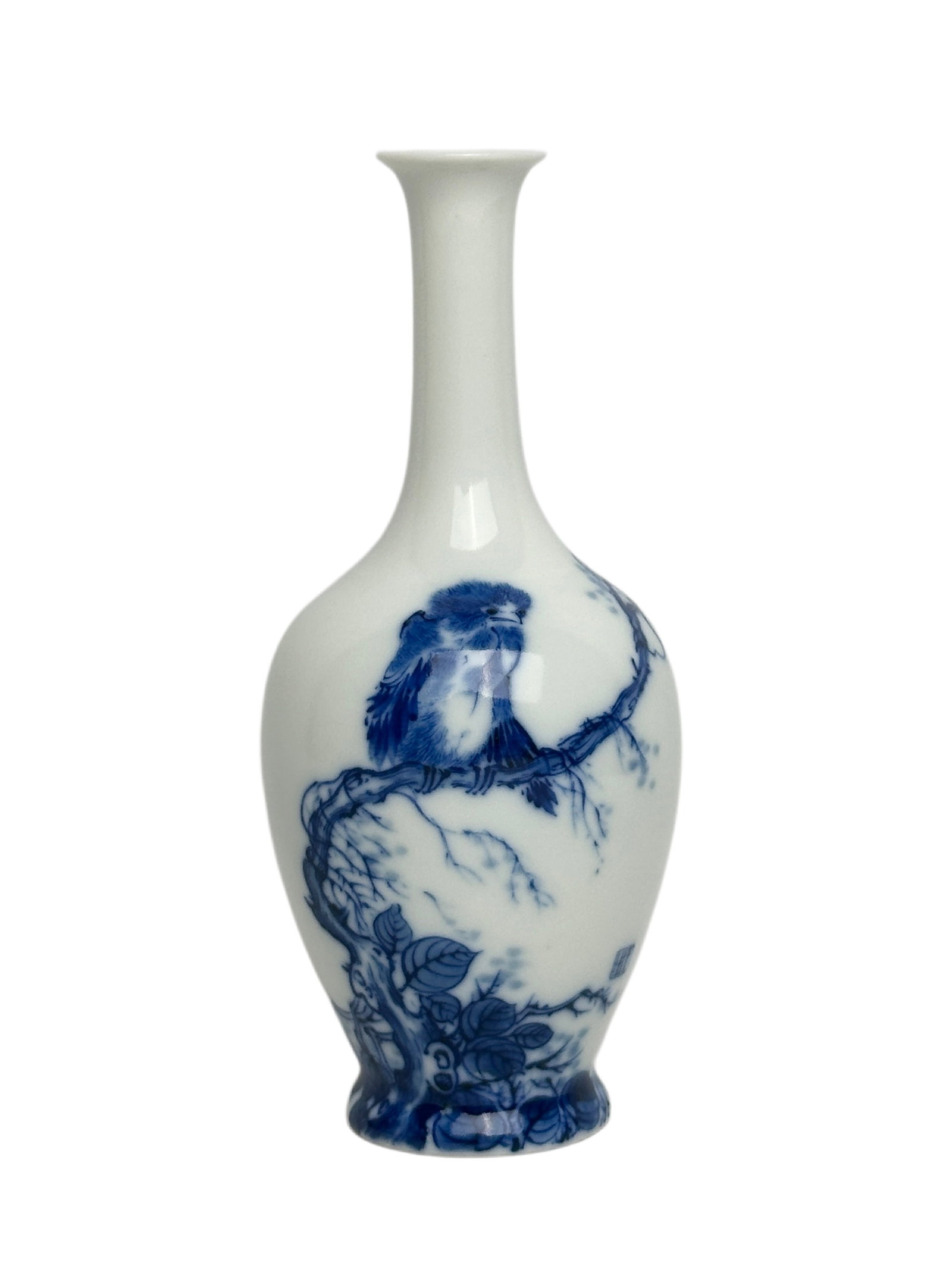 A Chinese blue-and-white flower-and-bird vase, Republic Pr.: Size:(Height14cm, Mouth Diameter2.3cm) Shipping:EU\HK\USA Ondoor shipping estimation:115EUR Condition:(Good Condition, No Hairlines, No Cracks, No Repairment Checked by UV&Strong Light, Age Traces) Te