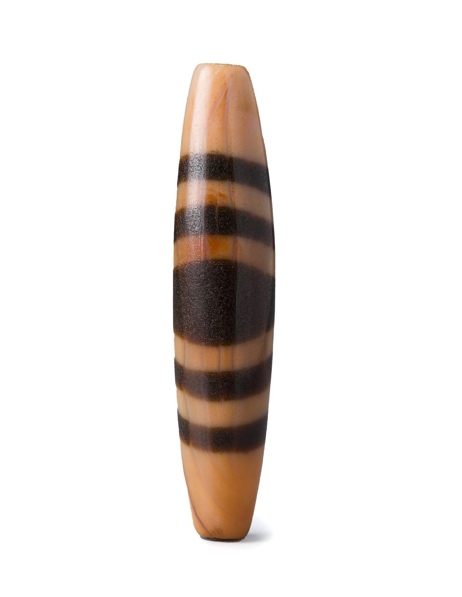 Nepali Stripe Chung Dzi Bead – Nice Color: This Nepali Chung Dzi bead features bold stripe patterns and a rich, attractive color with a natural oily sheen that enhances its beauty. Made from agate, it measures approximately 6.8 x 1.5 cm and