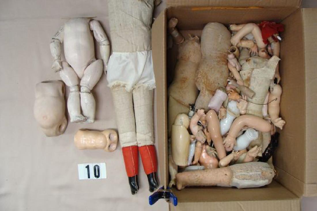 BOX LOT OF ASSORTED DOLL BODY PARTS (1 of 3)