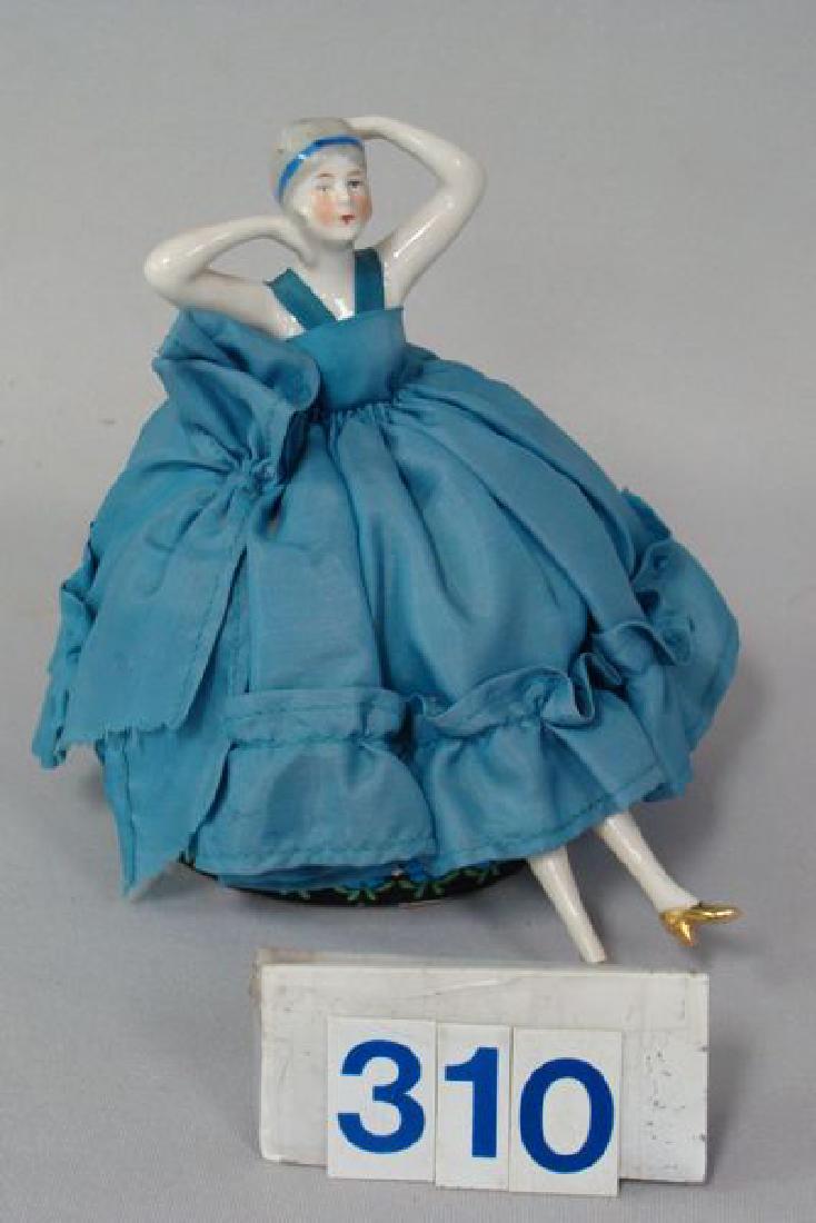 GERMAN FLAPPER STYLE CHINA HALF DOLL (1 of 4)