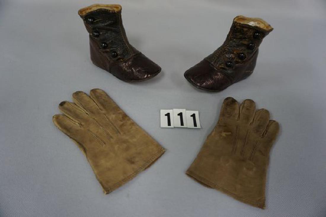 CHILD'S ANTIQUE FOUR BUTTON SHOES & A PAIR OF CHILD'S: & A PAIR OF CHILD'S VINTAGE MEYERS CAPESKIN WASHABLE GLOVES - GOOD