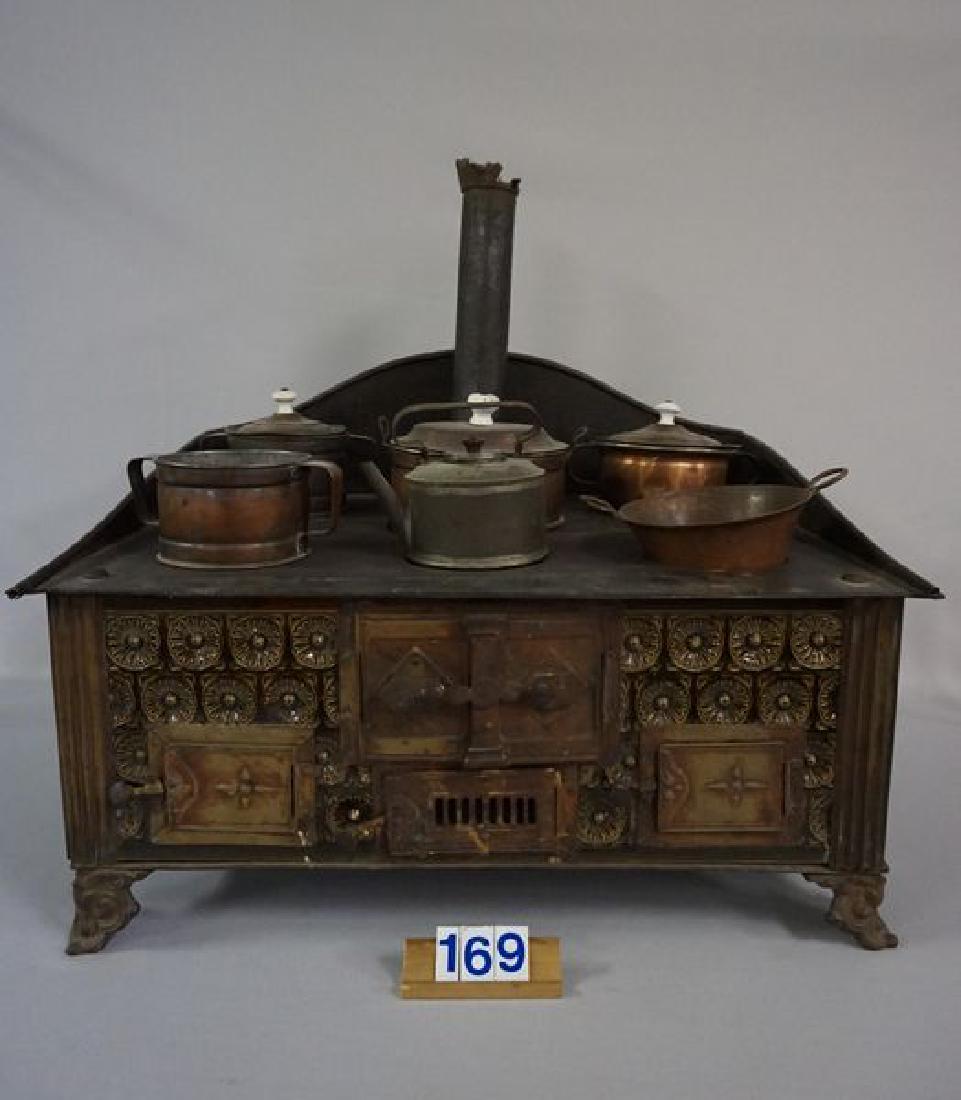 FANTASTIC CHILD'S STOVE, MADE IN GERMANY, TIN & IRON (1 of 7)