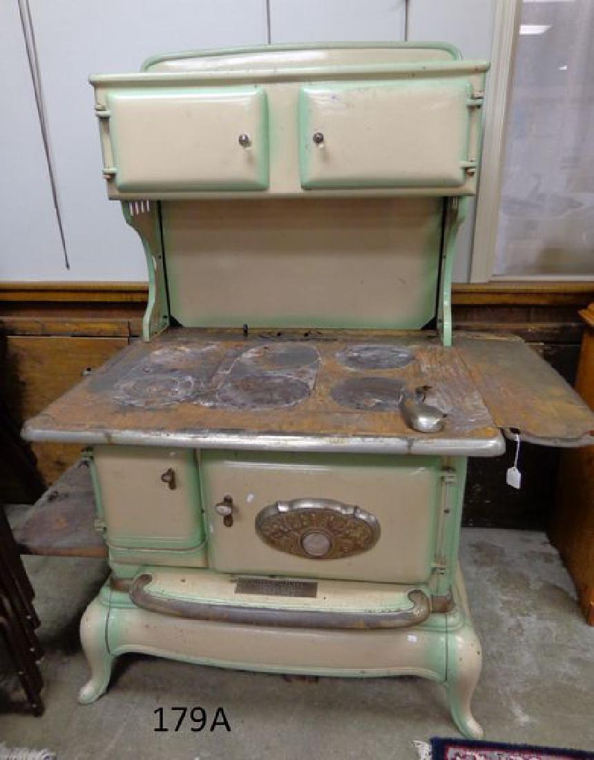 PRIZER REGAL ANTIQUE CAST IRON COOK STOVE,